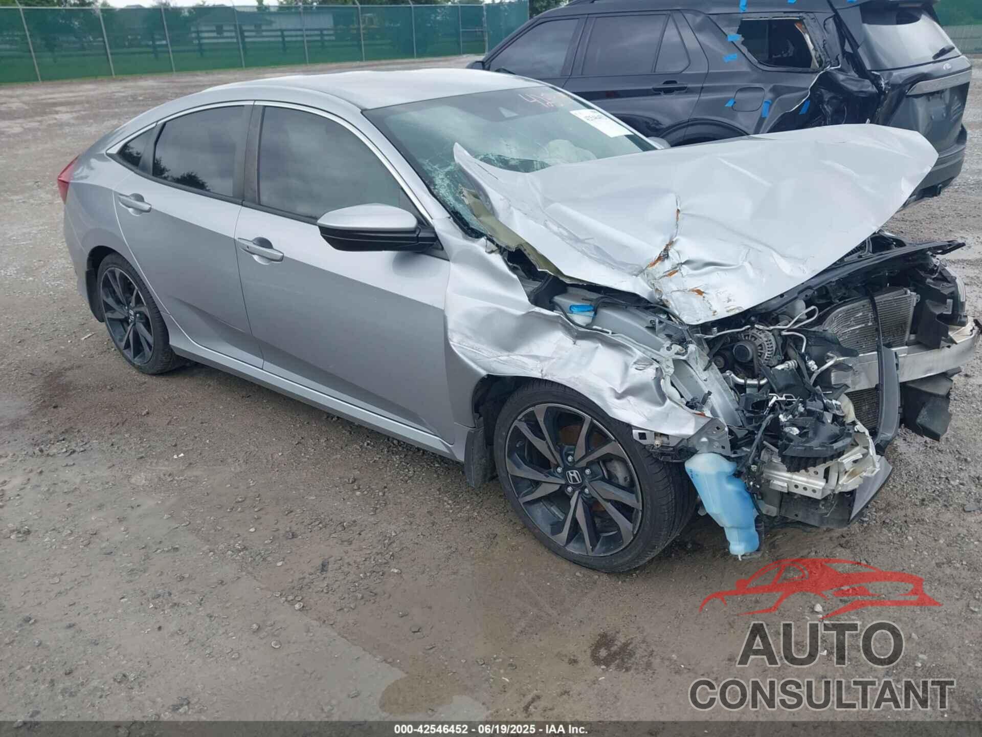 HONDA CIVIC 2019 - 2HGFC2F81KH564217