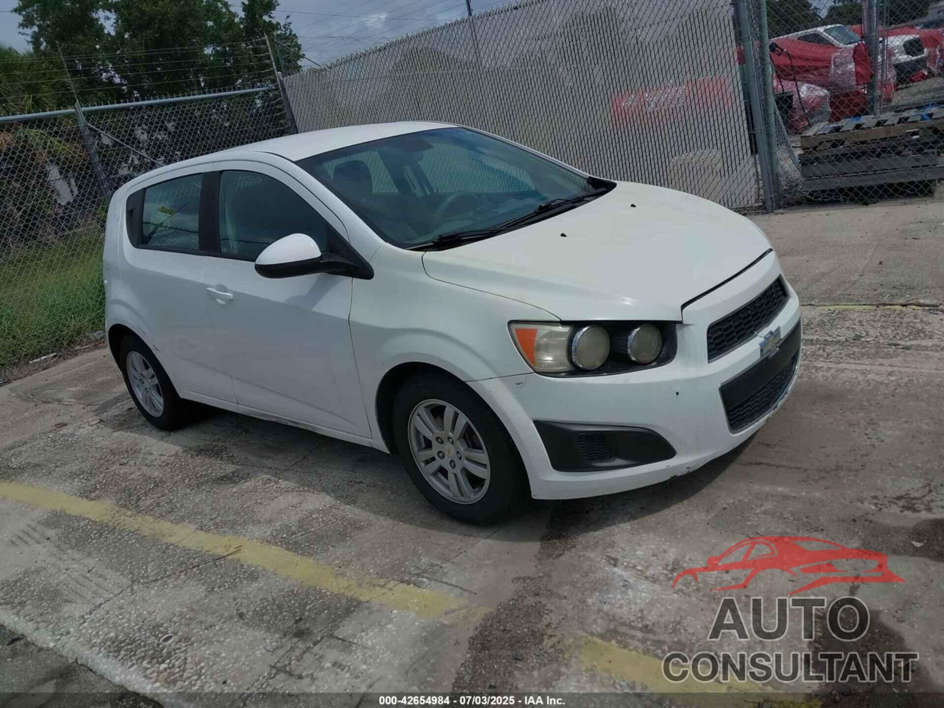 CHEVROLET SONIC 2012 - 1G1JA6SHXC4129814