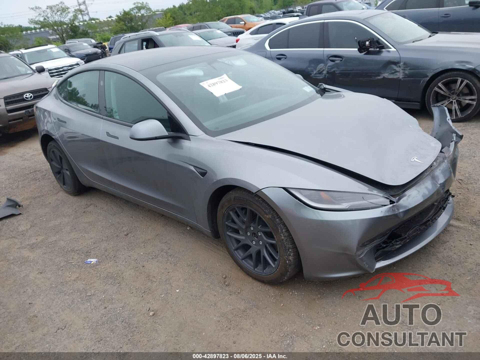 TESLA MODEL 3 2024 - 5YJ3E1EB7RF846543