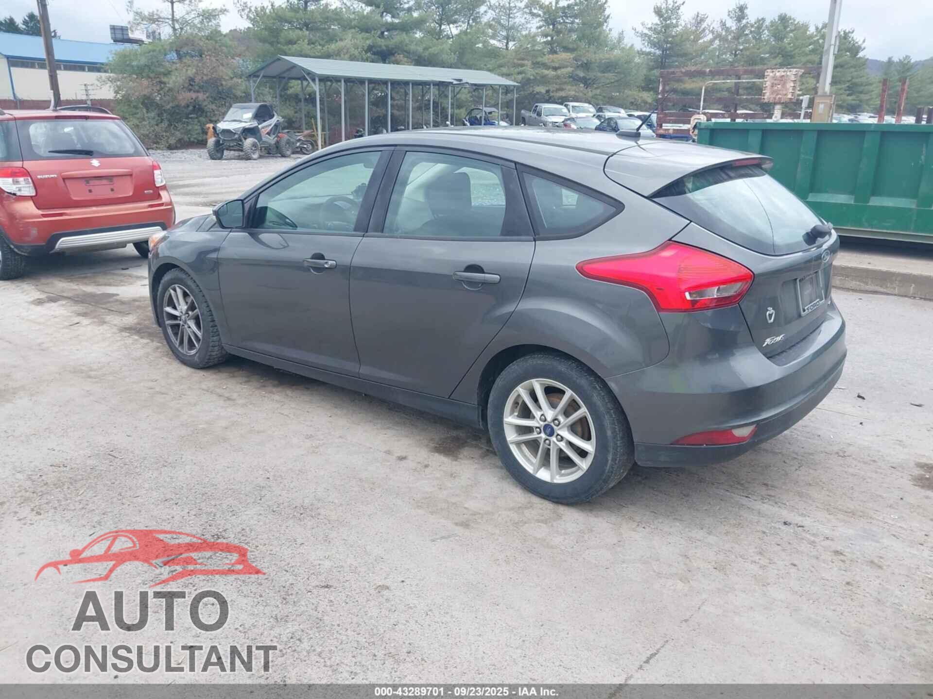 FORD FOCUS 2015 - 1FADP3K22FL301461