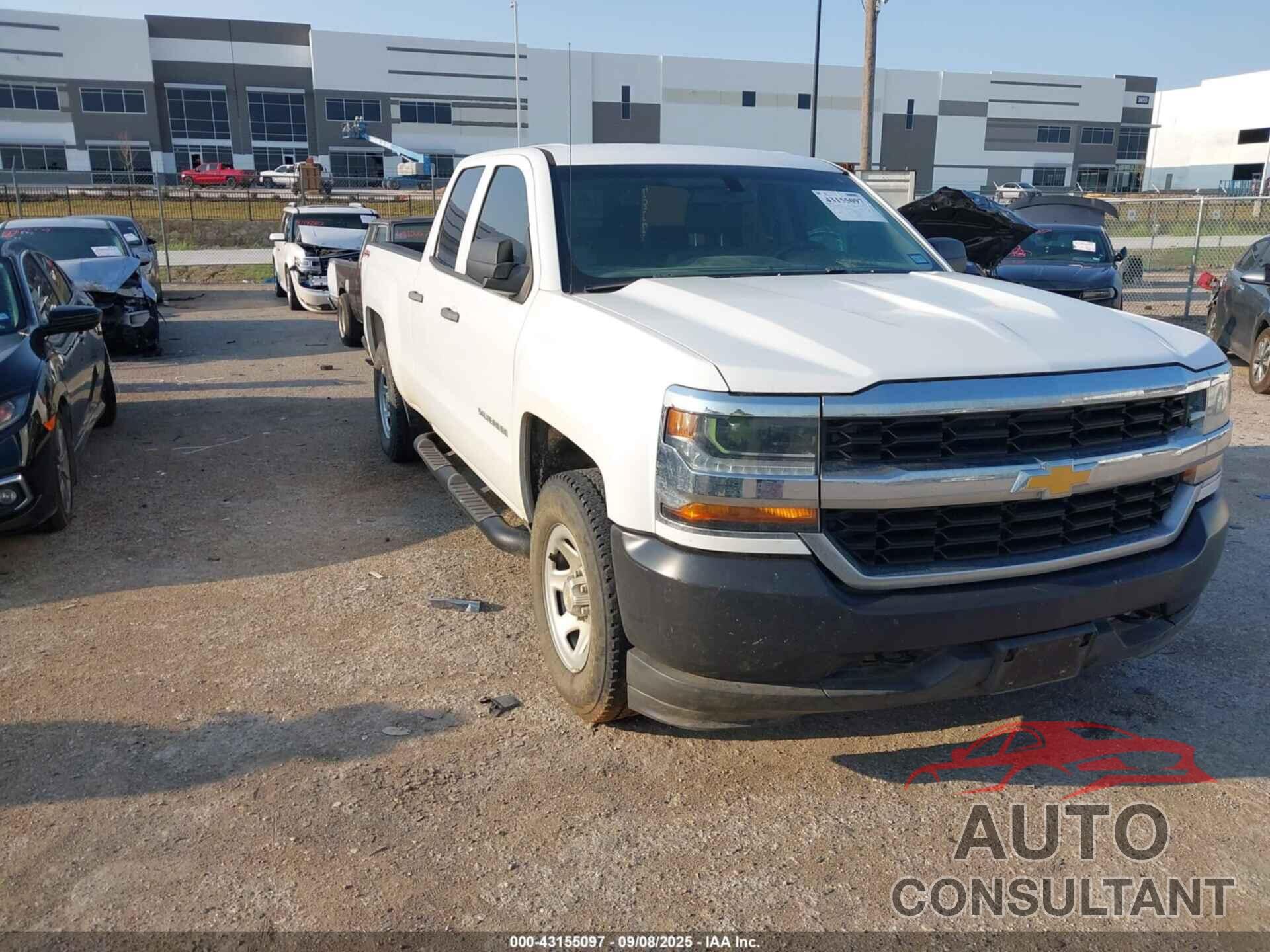 CHEVROLET SILVERADO 1500 2018 - 1GCVKNEC3JZ227194