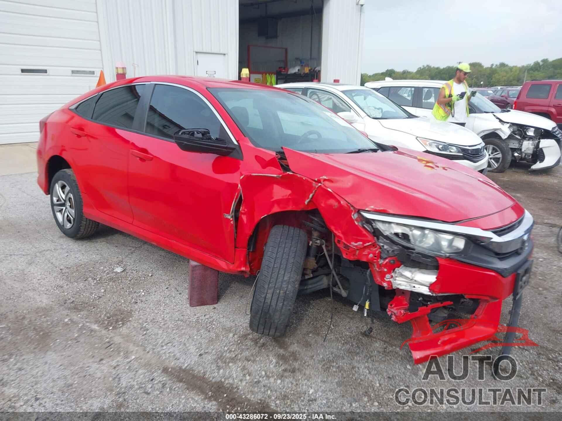 HONDA CIVIC 2018 - 2HGFC2F55JH595331