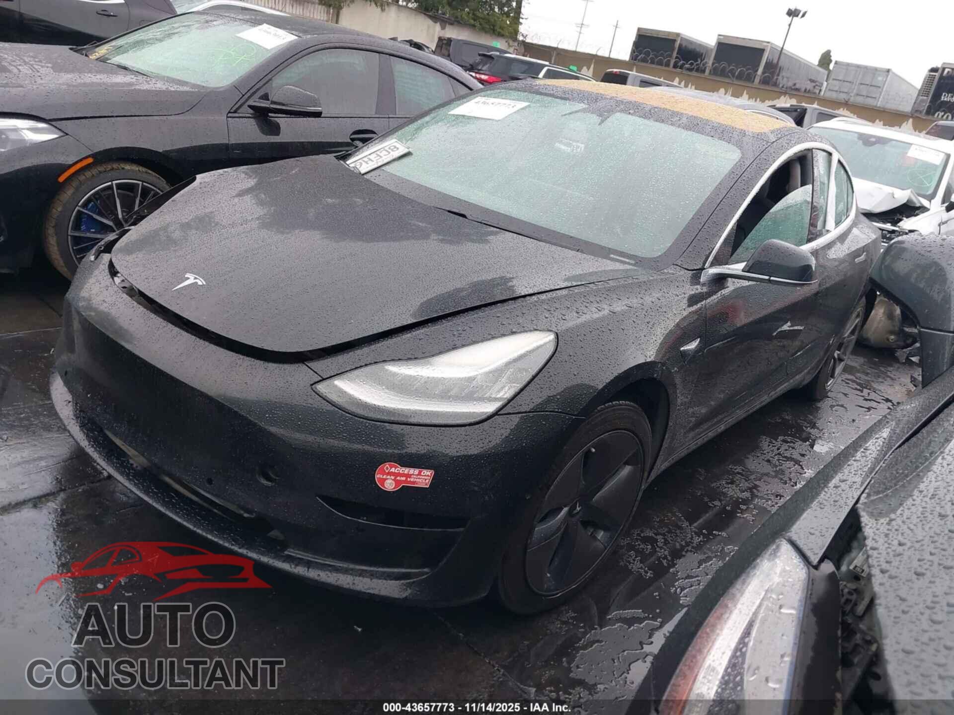 TESLA MODEL 3 2017 - 5YJ3E1EA7HF001195