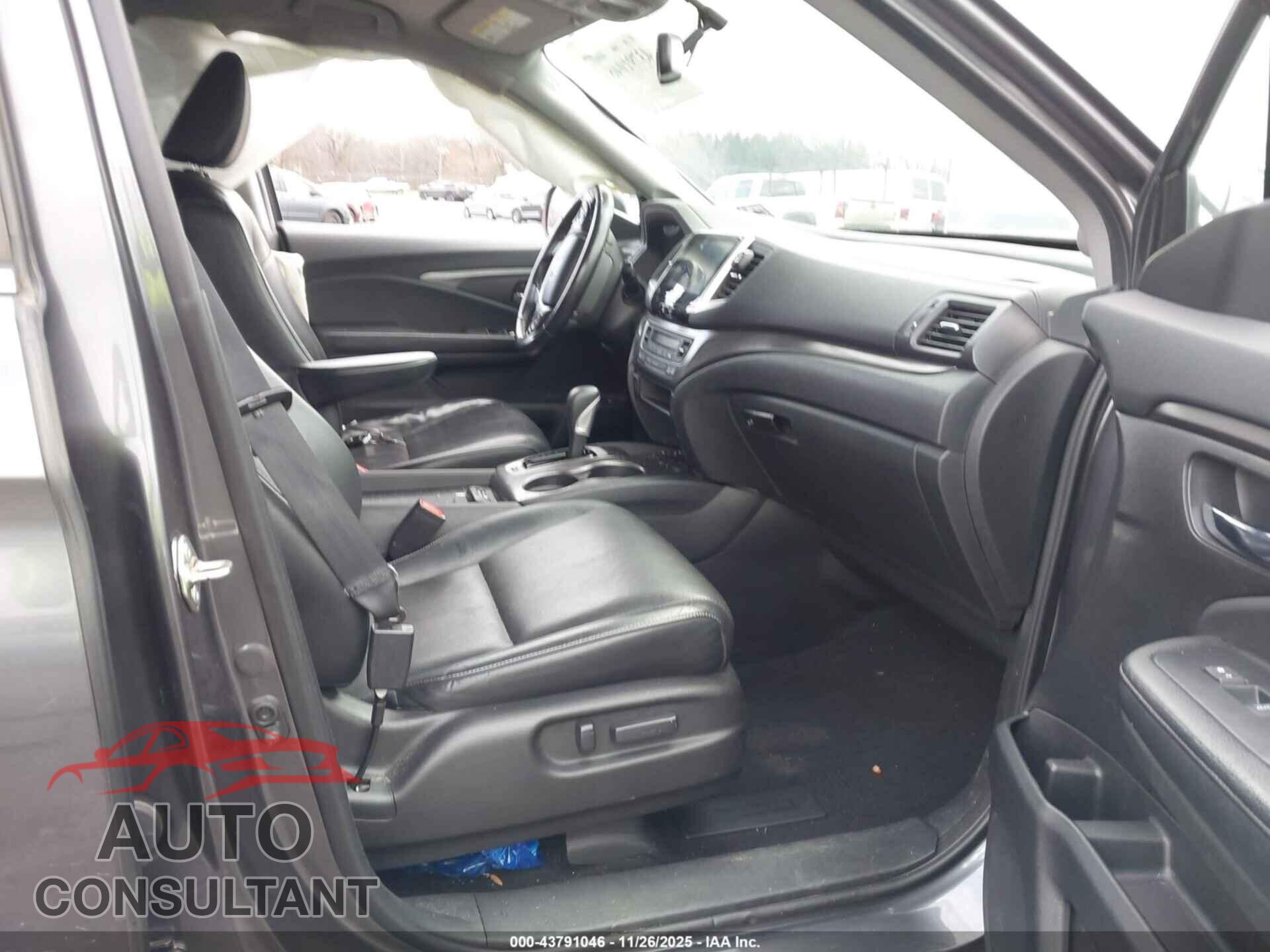 HONDA RIDGELINE 2017 - 5FPYK3F62HB028607