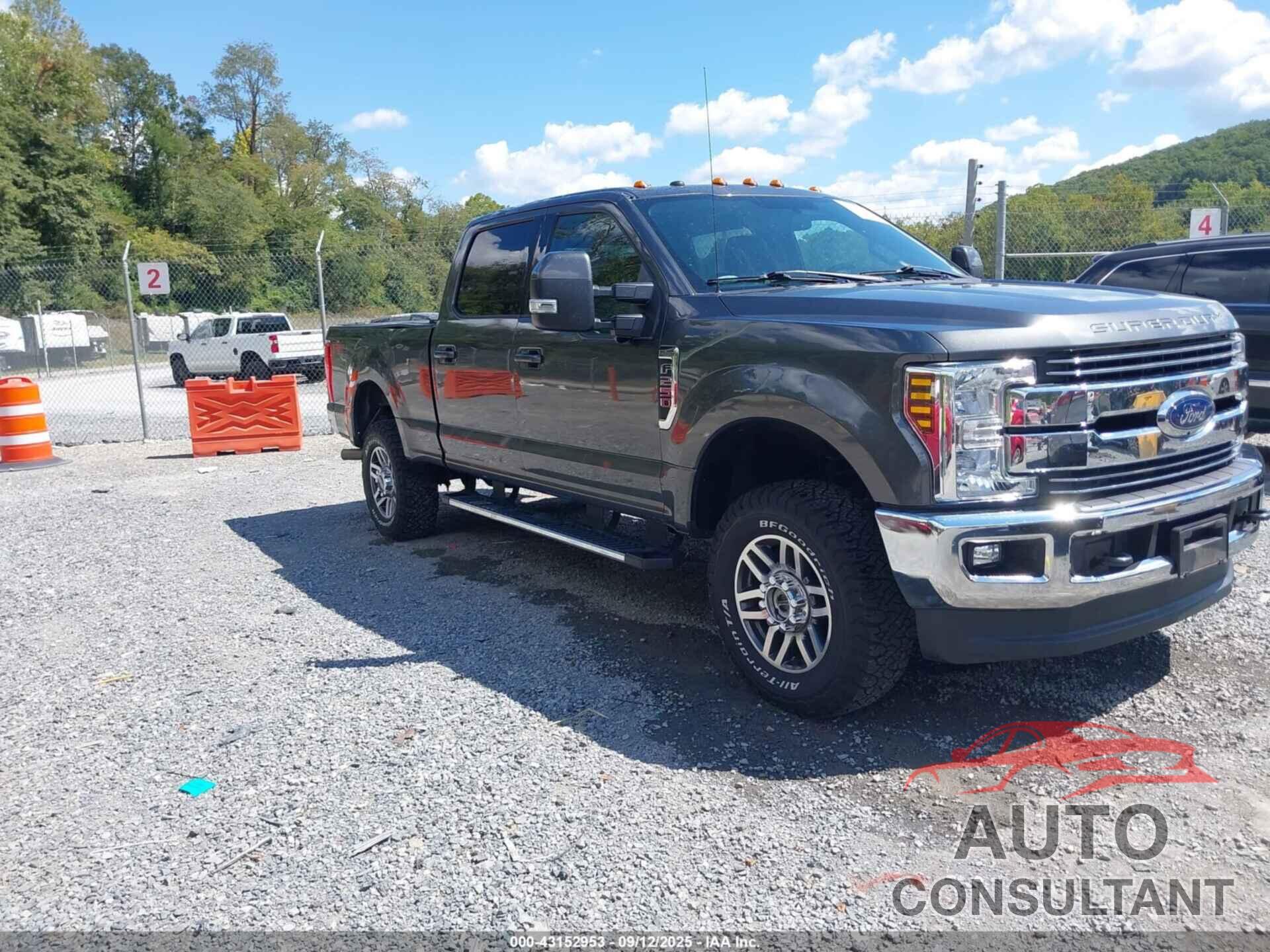 FORD F-250 2018 - 1FT7W2B61JEC54038