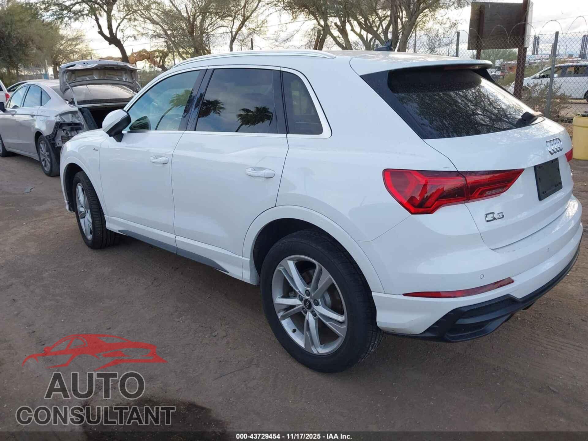 AUDI Q3 2022 - WA1DECF30N1007855