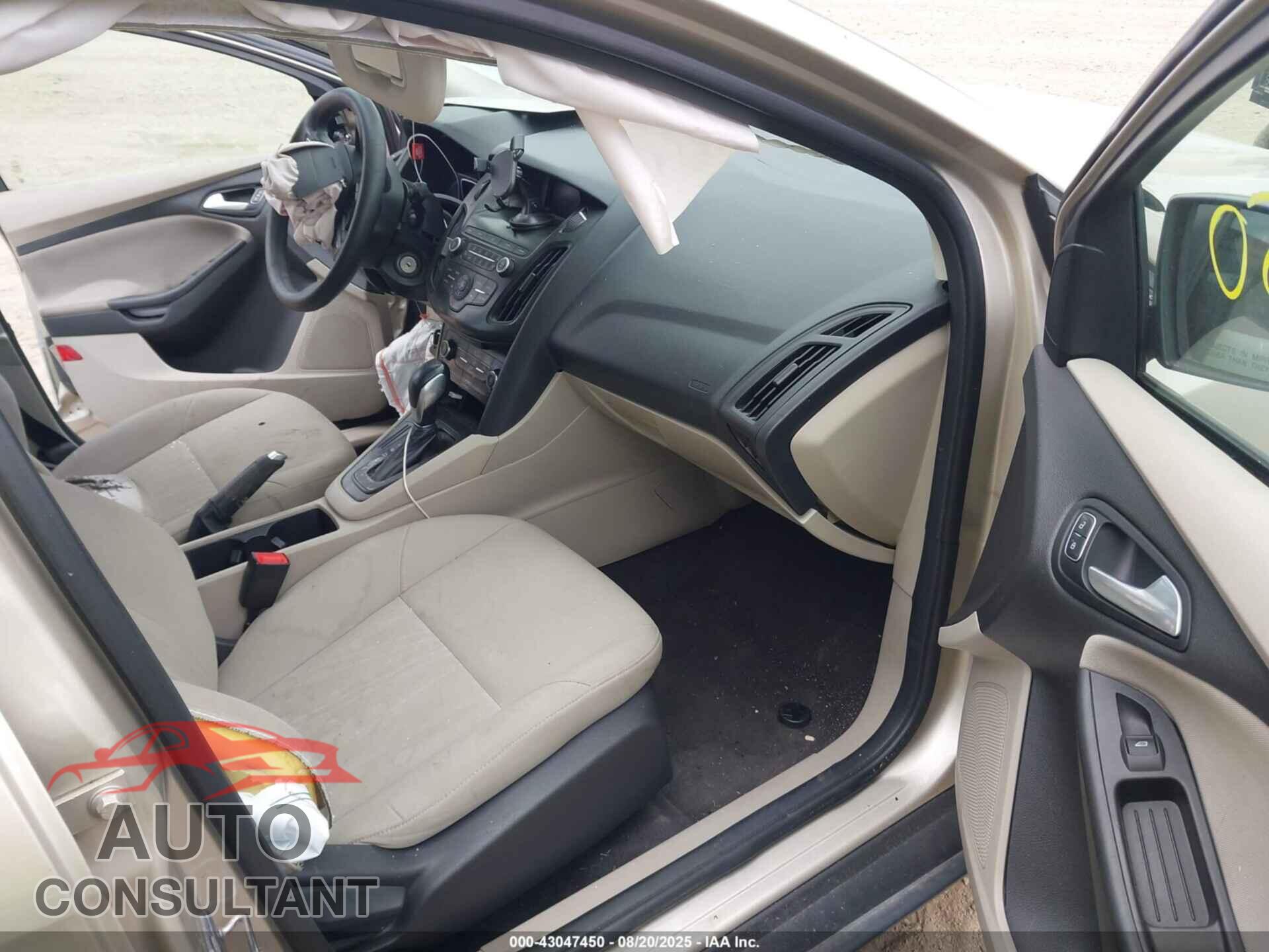 FORD FOCUS 2018 - 1FADP3F2XJL201014