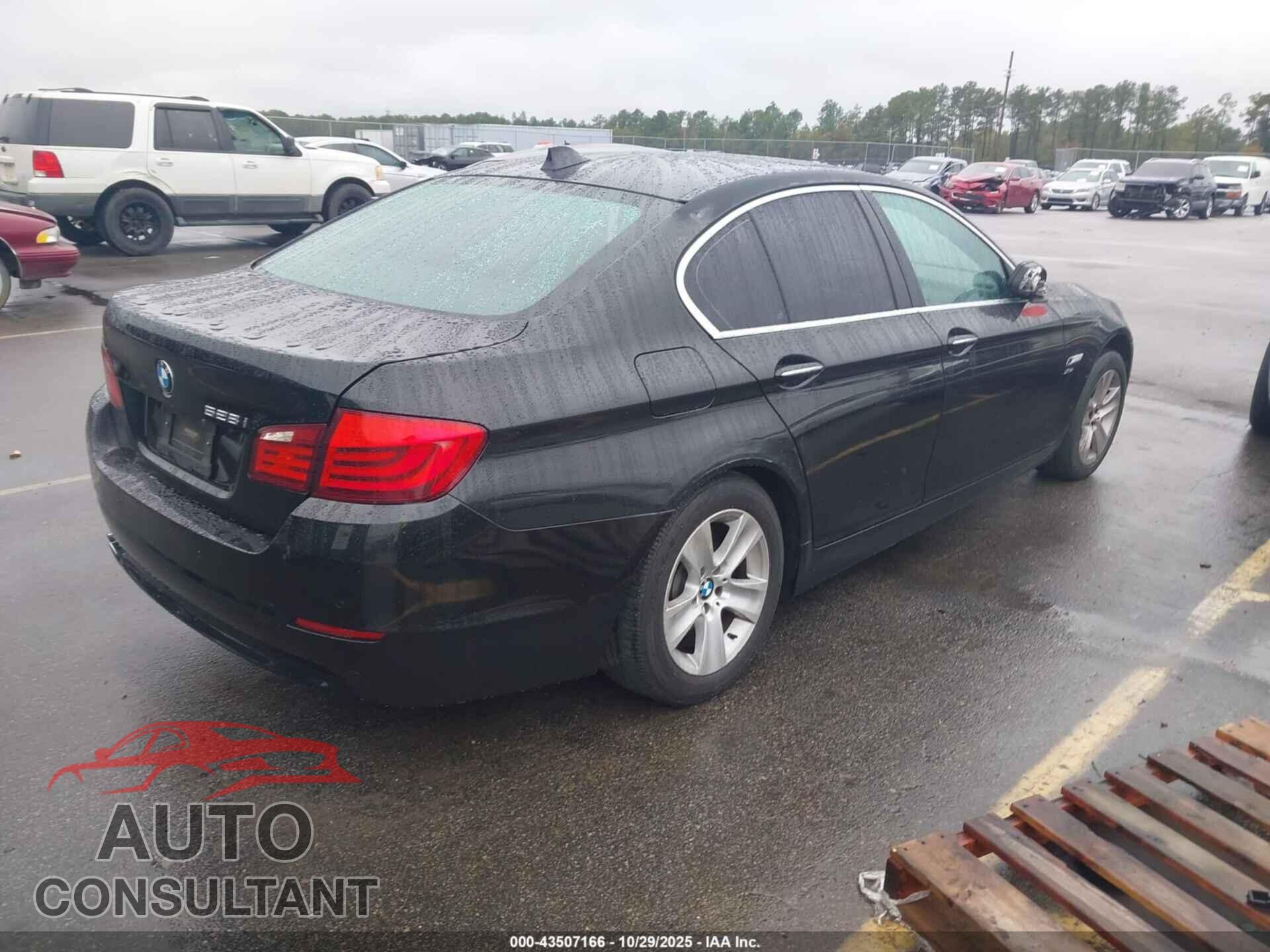 BMW 528I 2012 - WBAXH5C59CDW02868