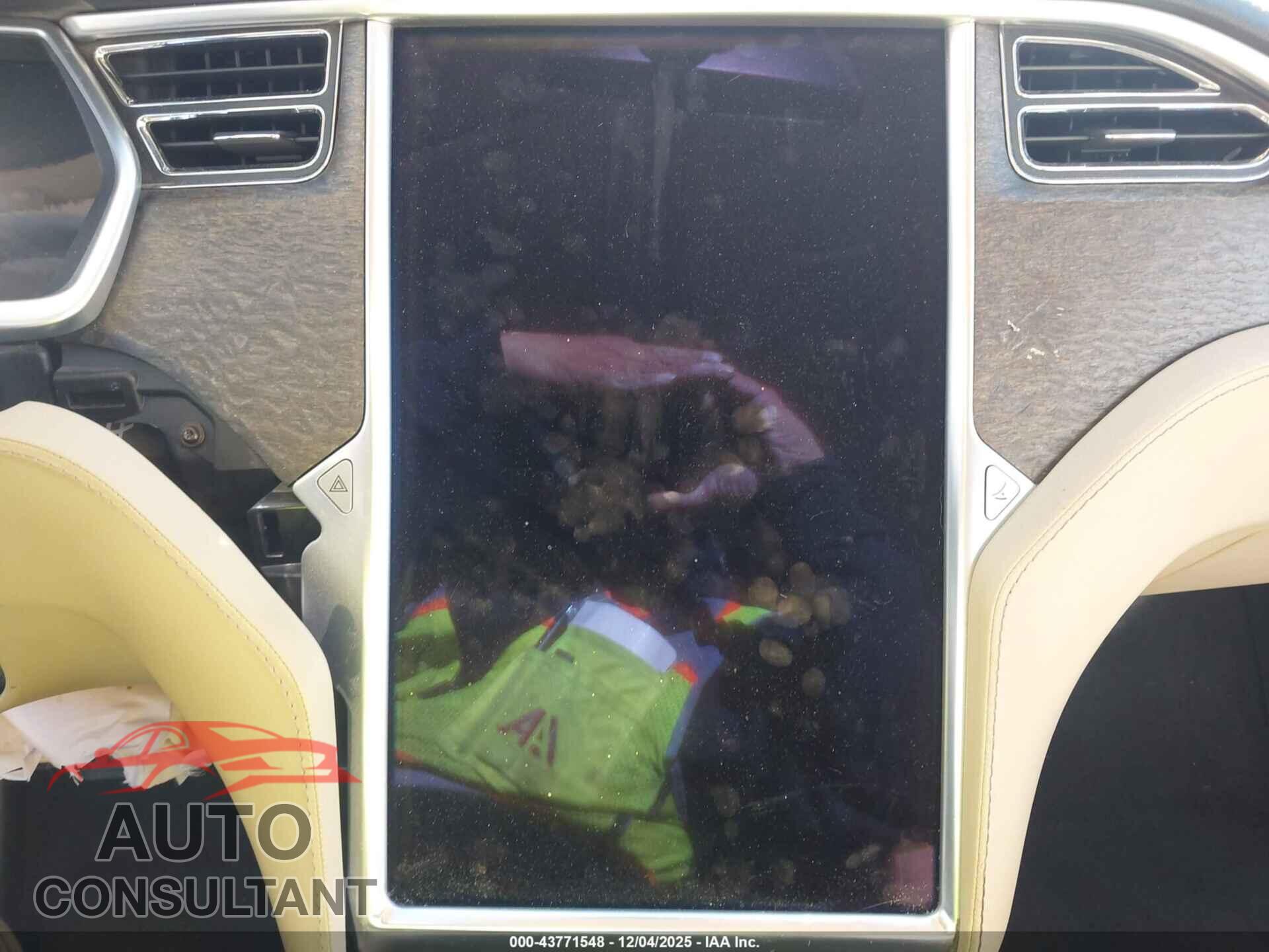 TESLA MODEL S 2013 - 5YJSA1AC1DFP10598