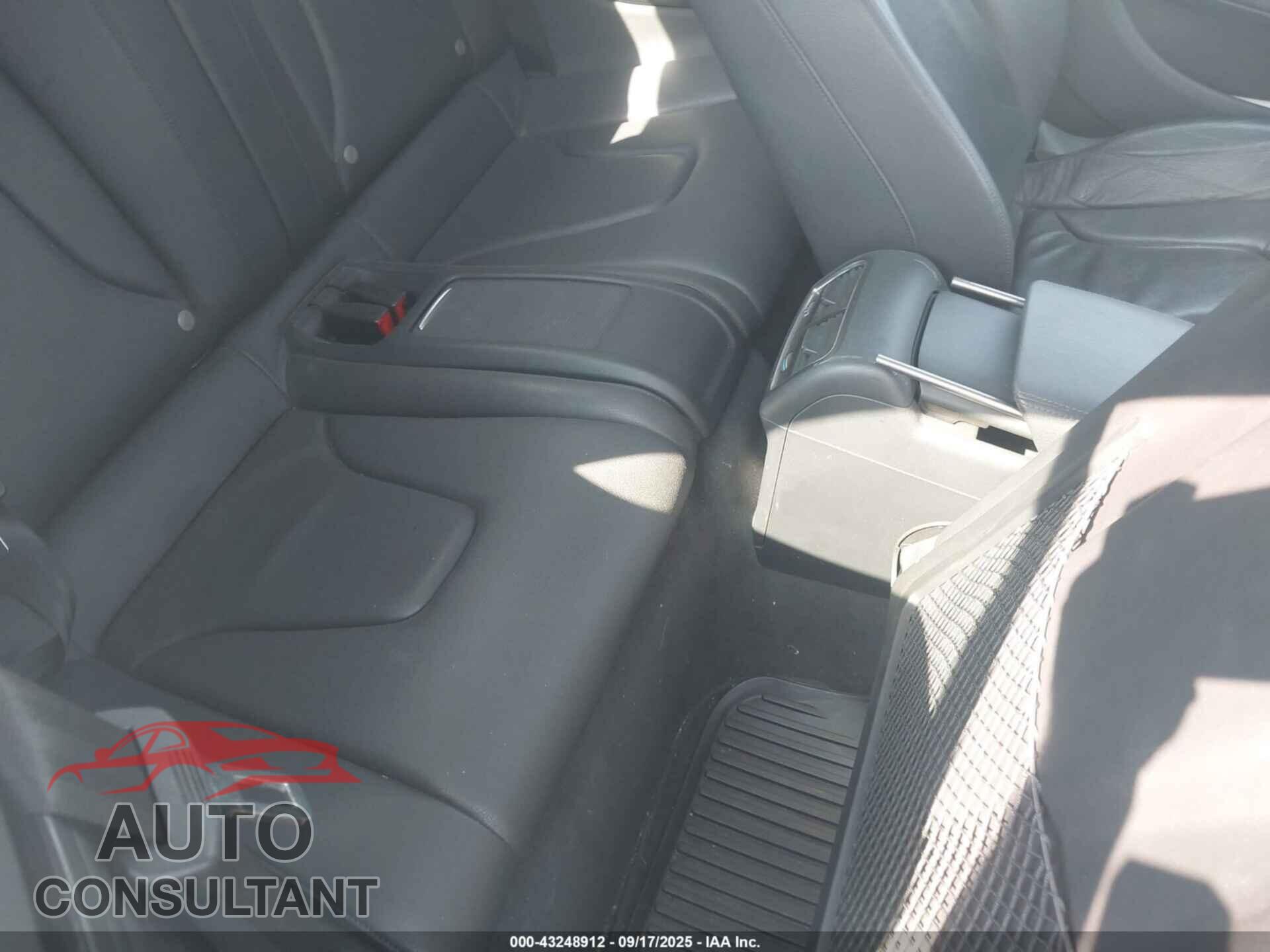 AUDI A5 2015 - WAUCFAFH5FN008327