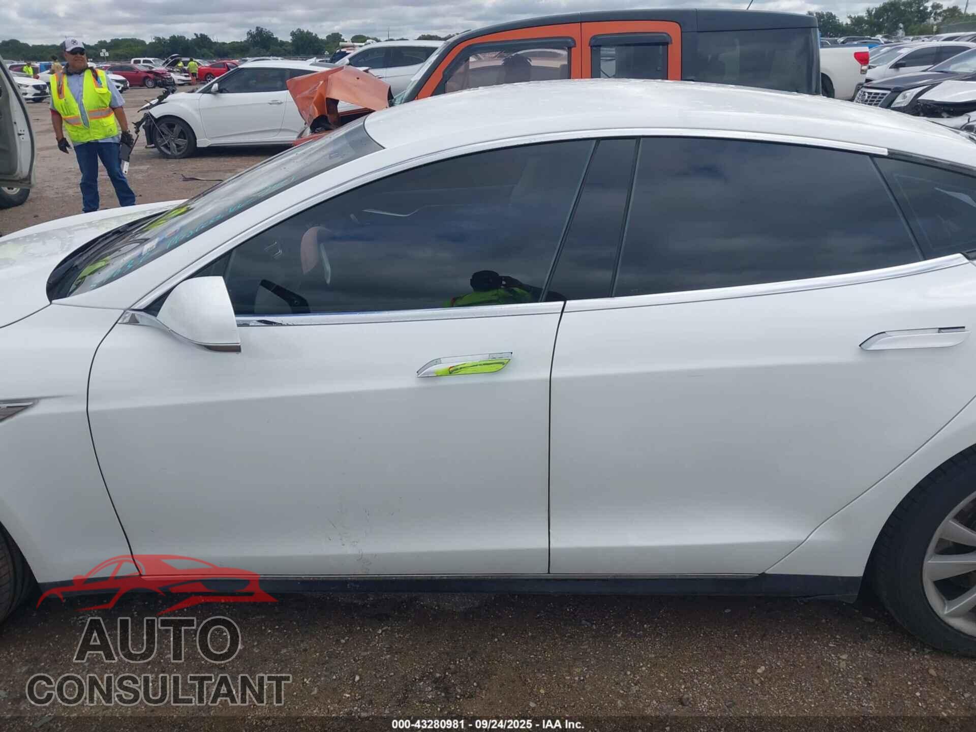 TESLA MODEL S 2014 - 5YJSA1H14EFP50633