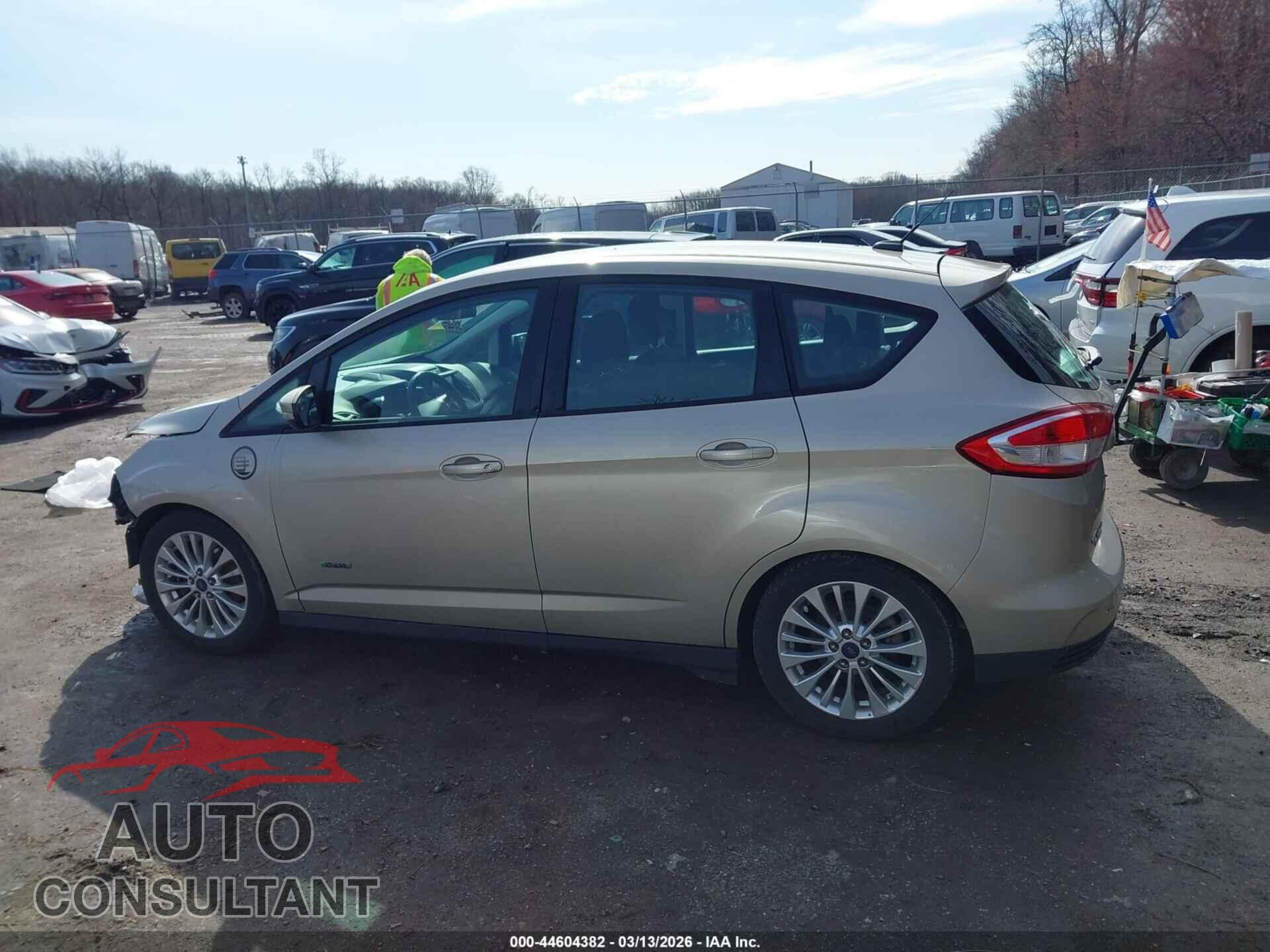 FORD C-MAX ENERGI 2017 - 1FADP5EU3HL101264