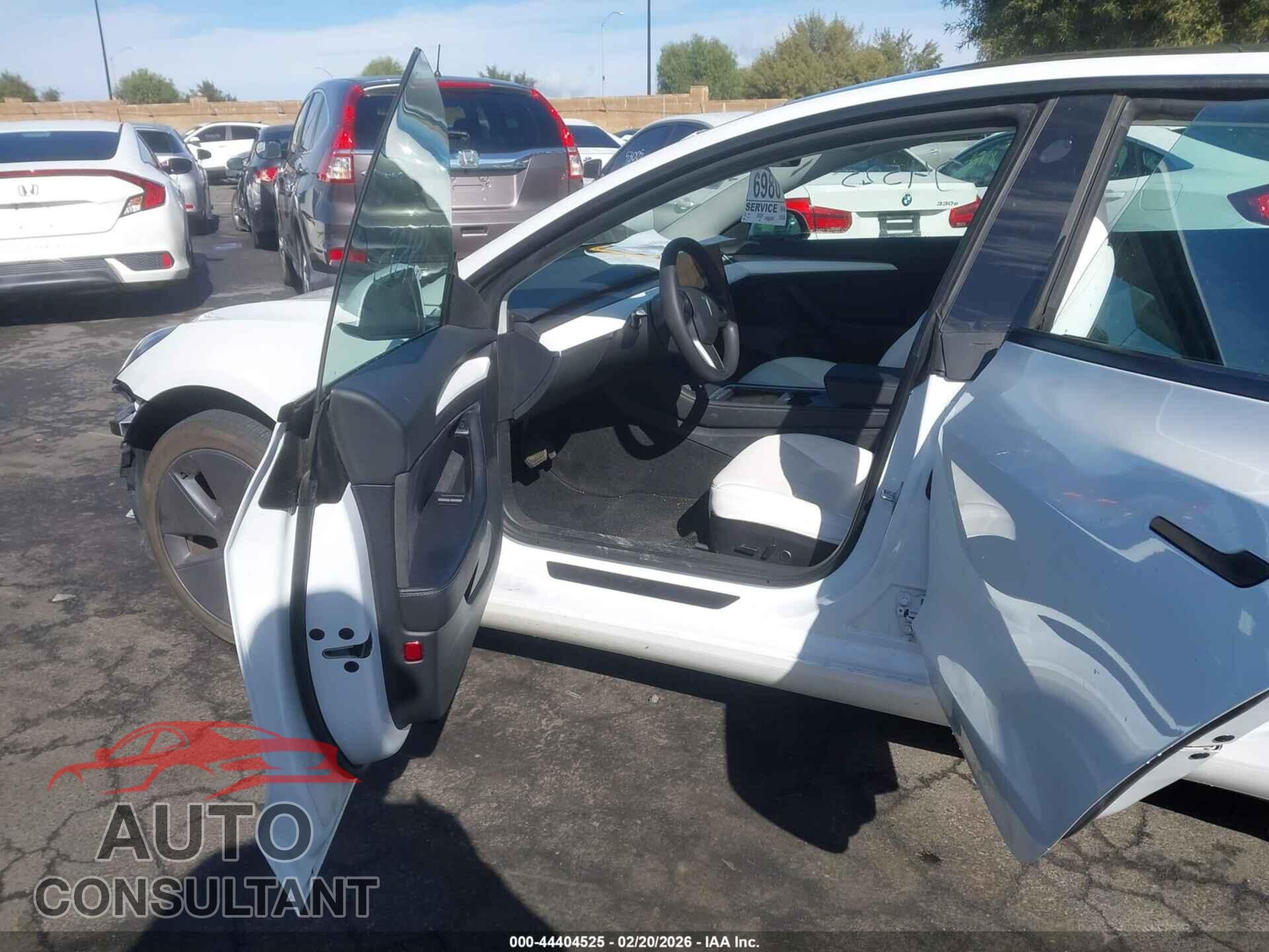 TESLA MODEL 3 2023 - 5YJ3E1EA0PF563941
