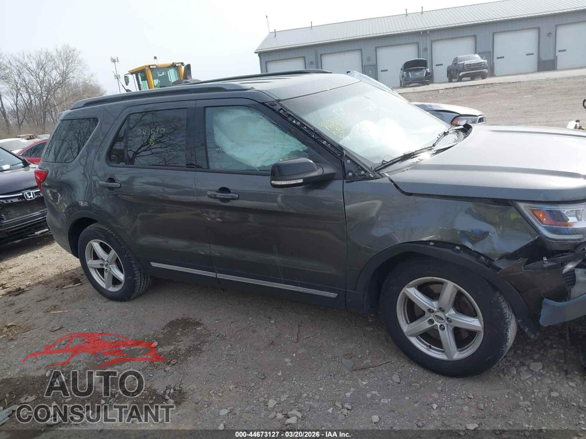FORD EXPLORER 2018 - 1FM5K7D84JGB41540