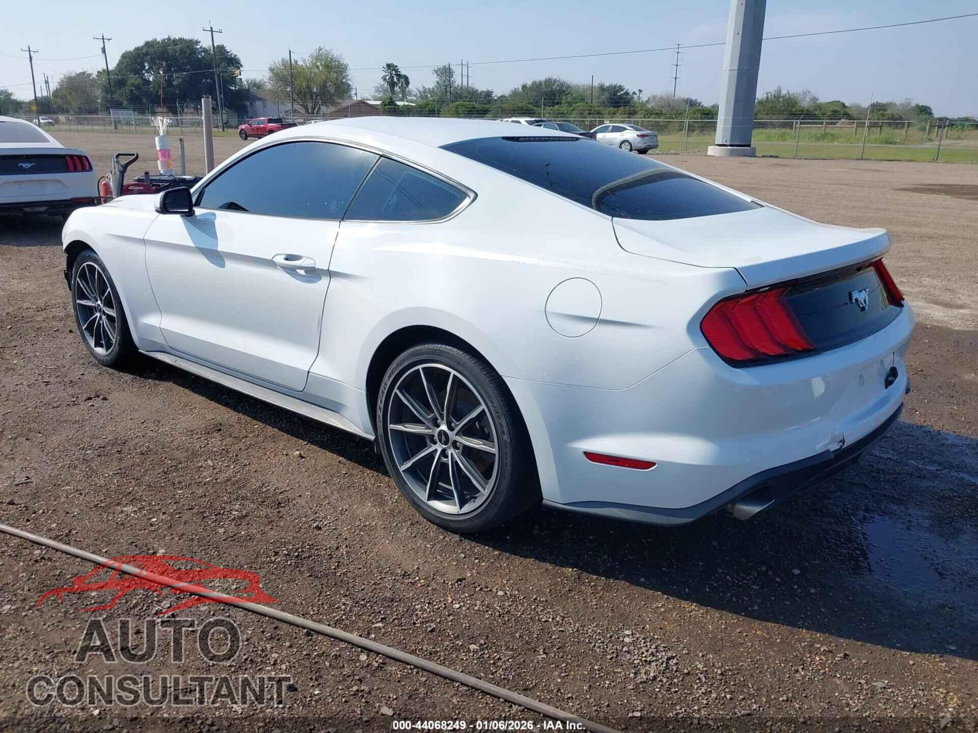 FORD MUSTANG 2018 - 1FA6P8TH3J5175780