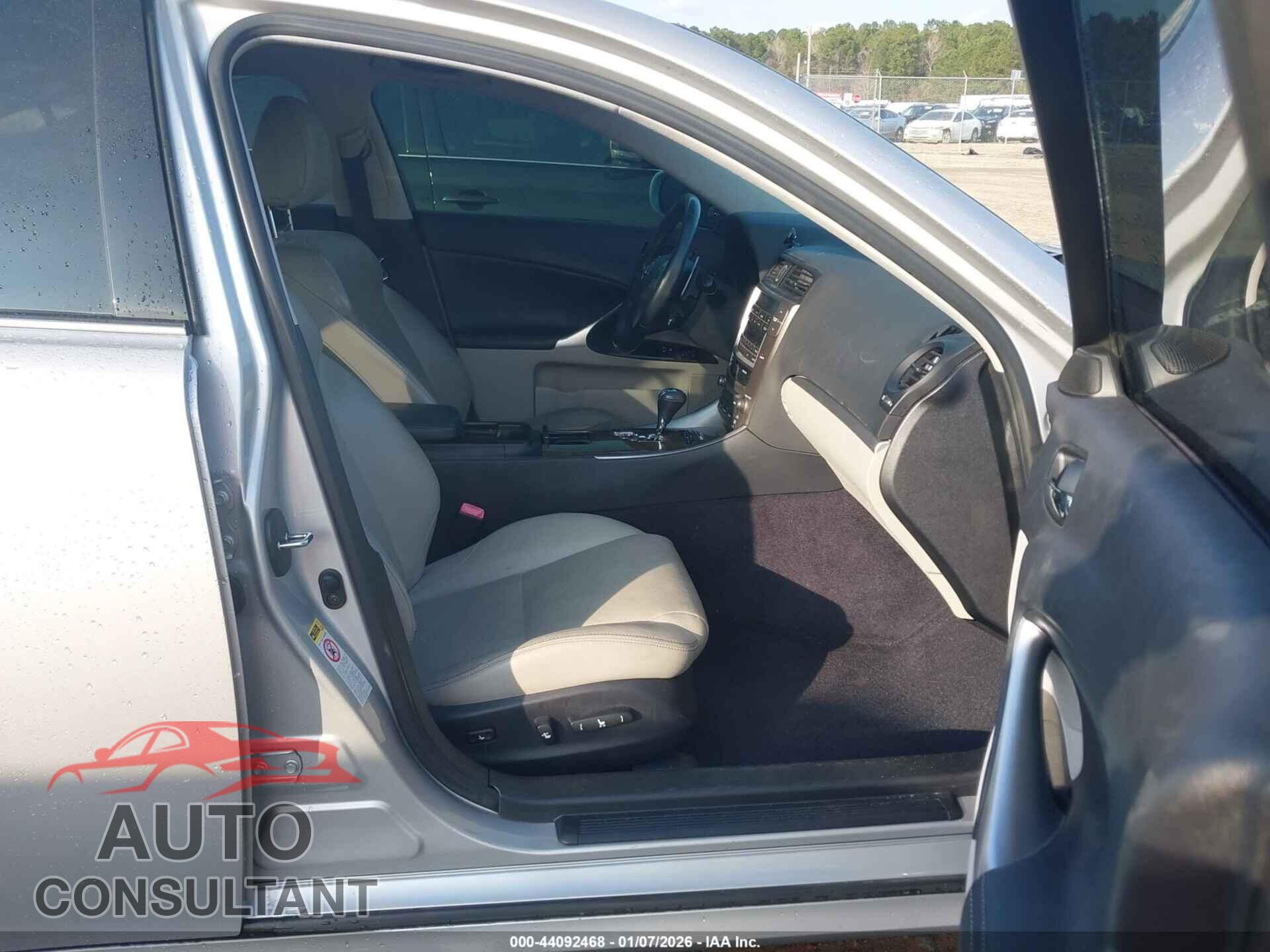 LEXUS IS 250 2011 - JTHBF5C24B5143748