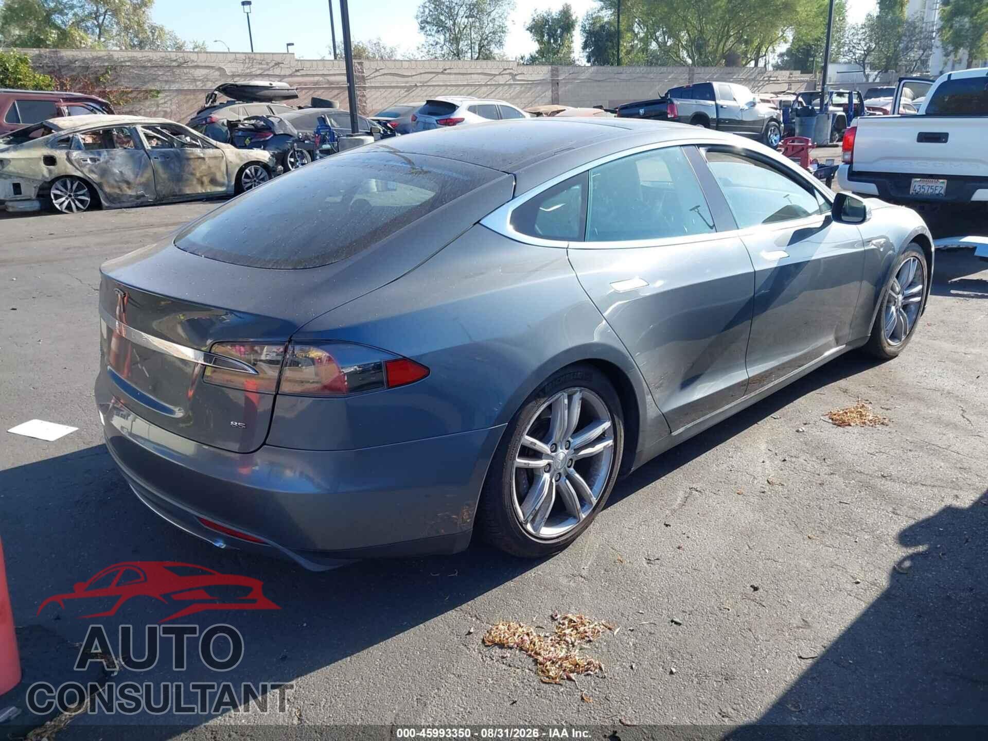 TESLA MODEL S 2013 - 5YJSA1CN5DFP10036
