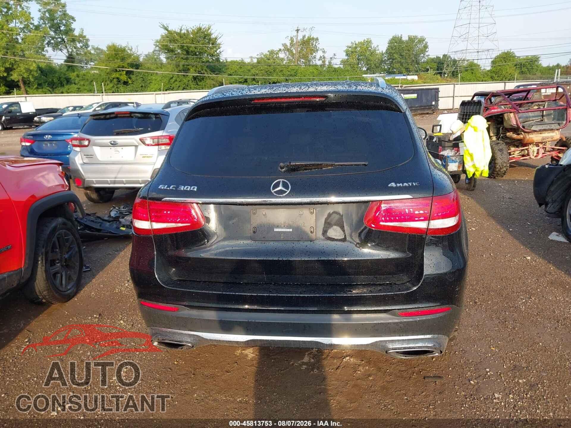 MERCEDES-BENZ GLC 300 2019 - WDC0G4KB9KV163473