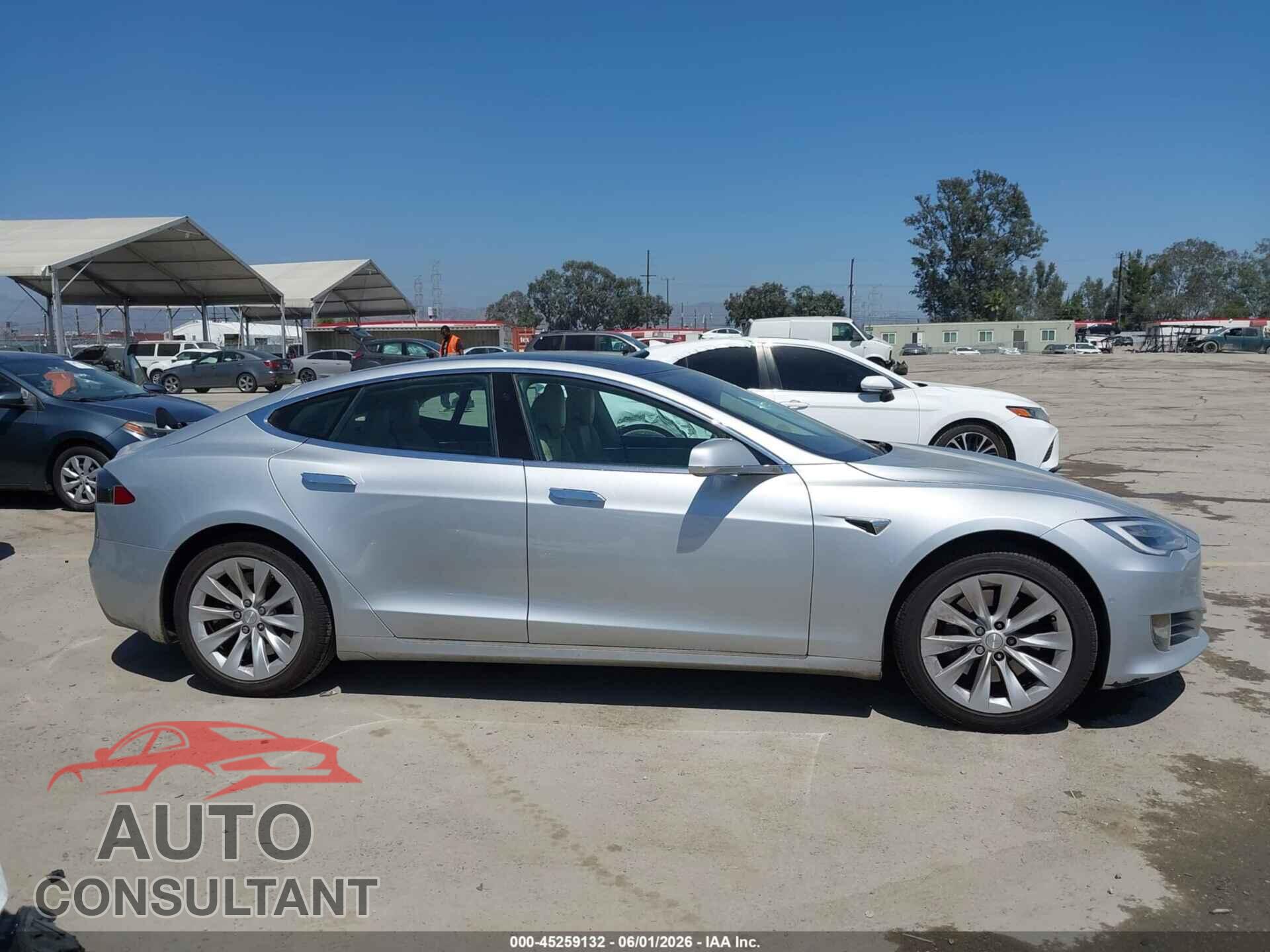 TESLA MODEL S 2017 - 5YJSA1E16HF180336