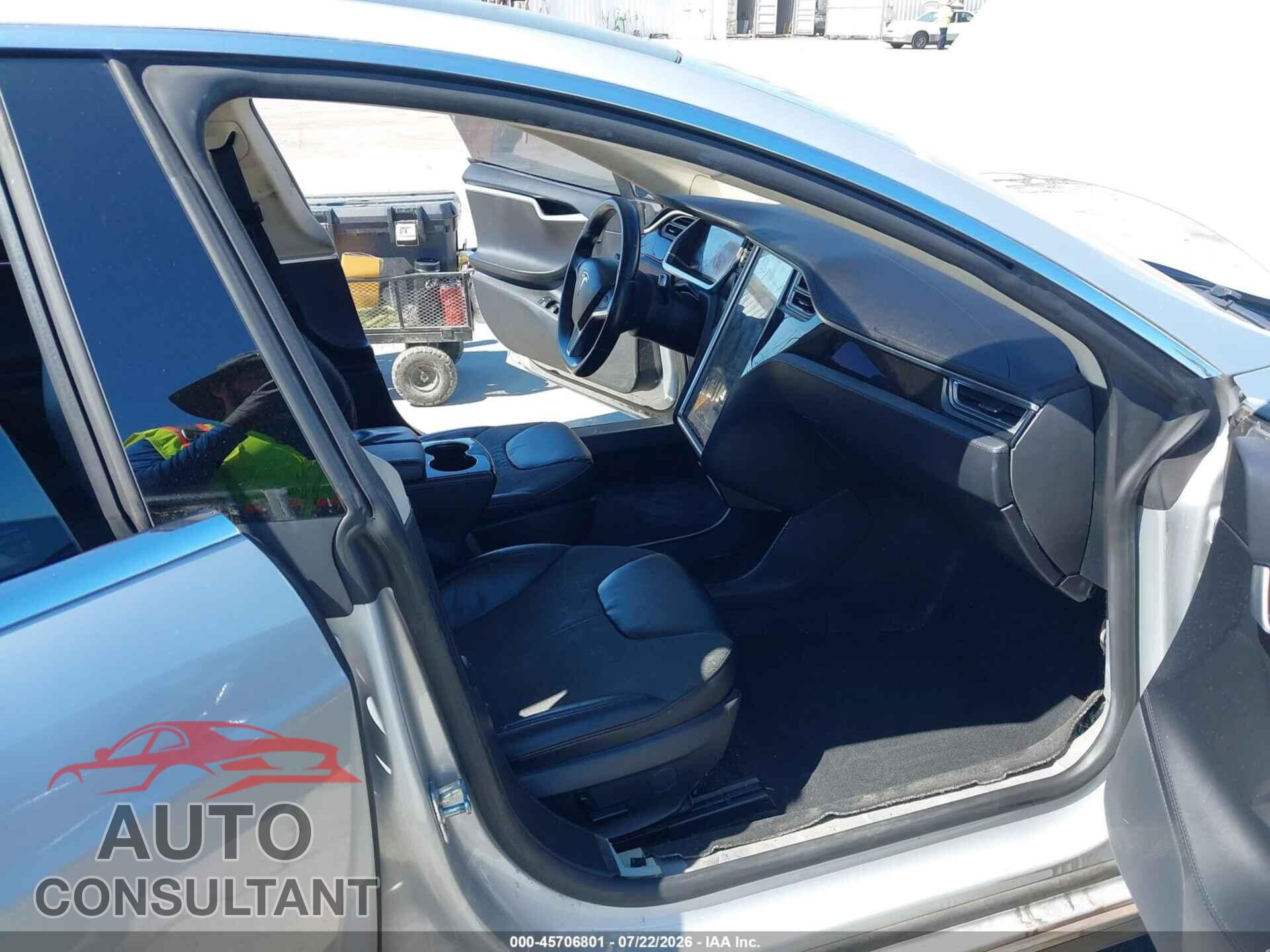 TESLA MODEL S 2013 - 5YJSA1AC7DFP10802