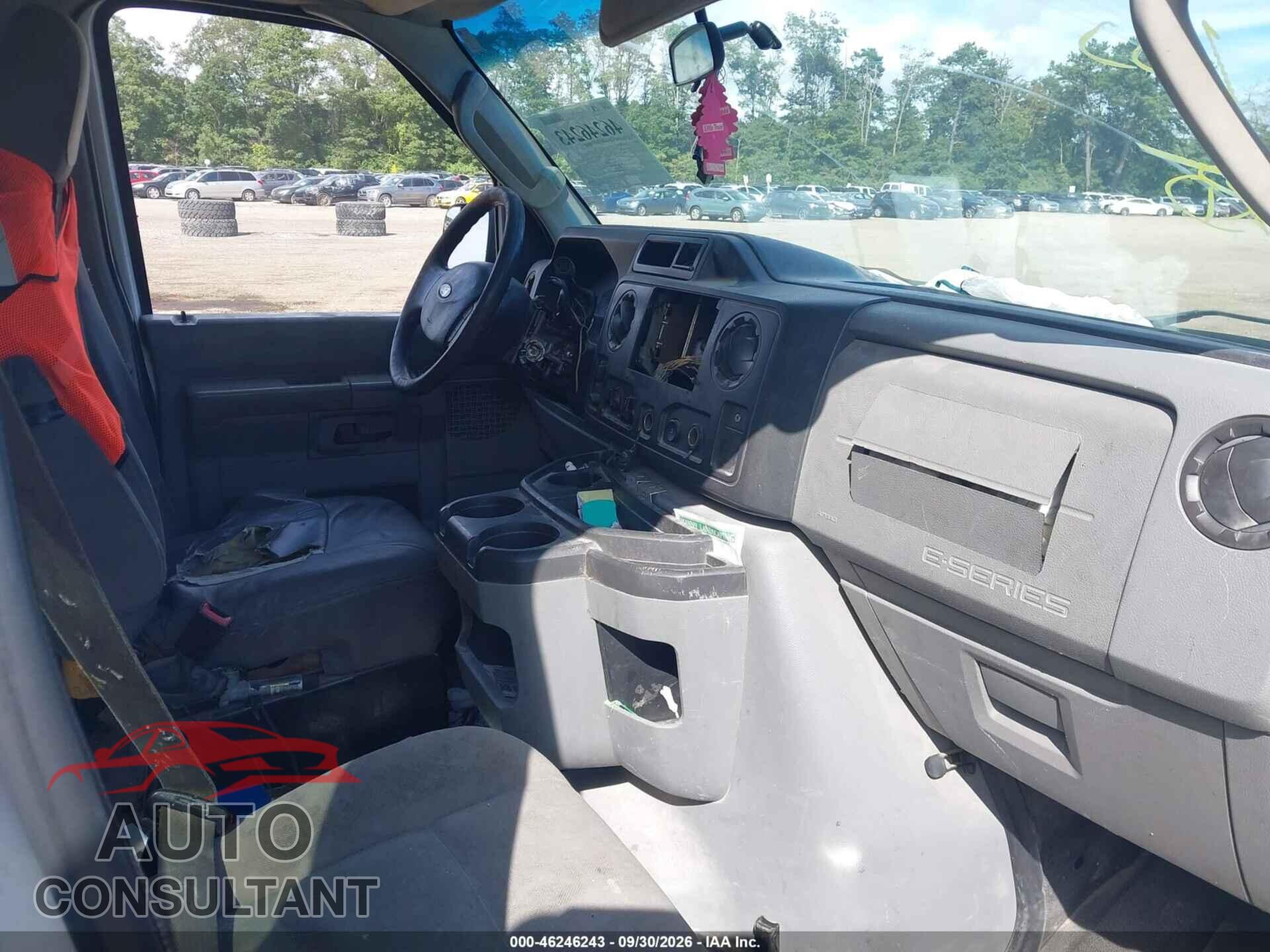 FORD E-150 2013 - 1FMNE1BW5DDA90867