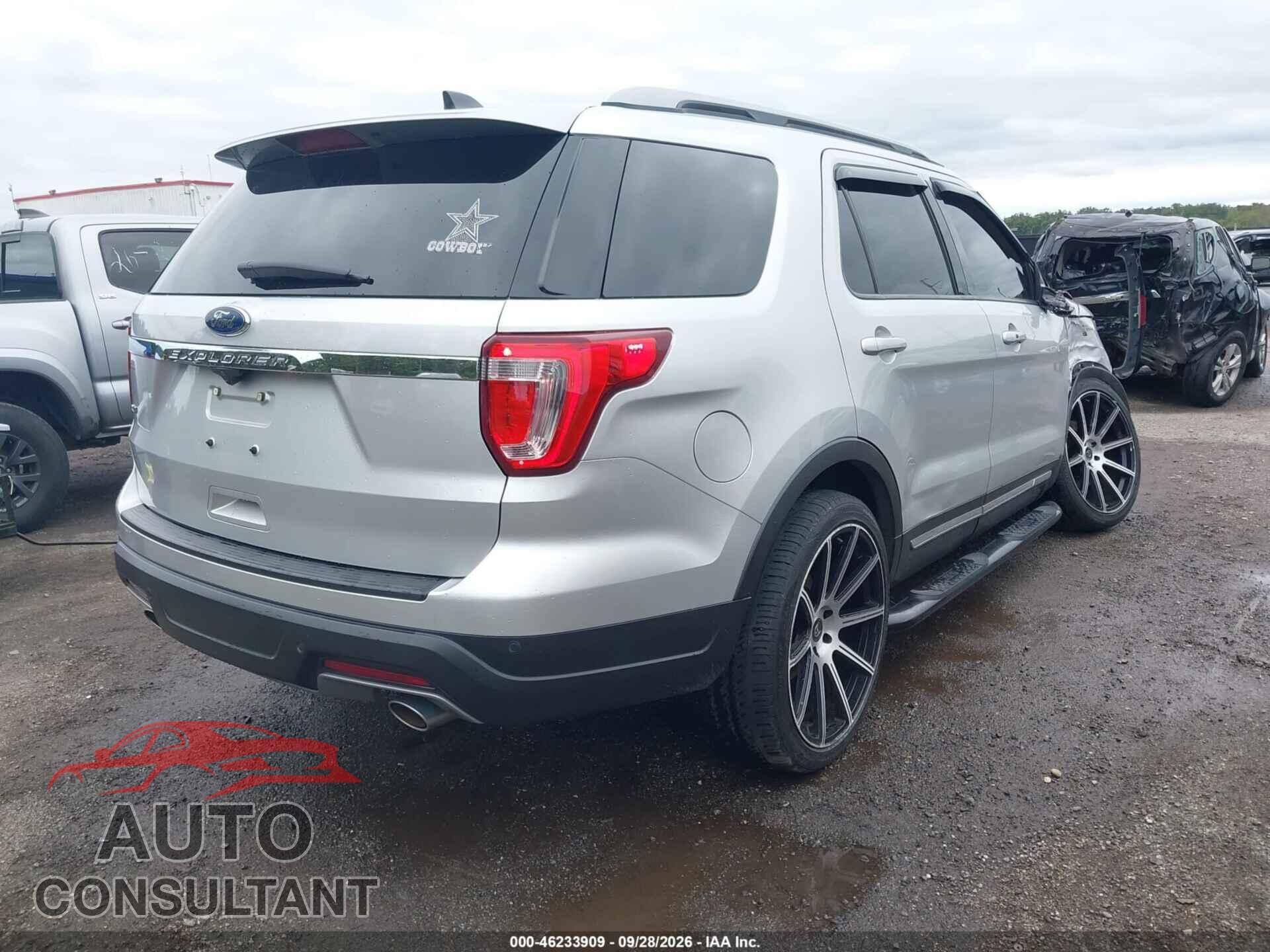FORD EXPLORER 2018 - 1FM5K7D86JGB97608