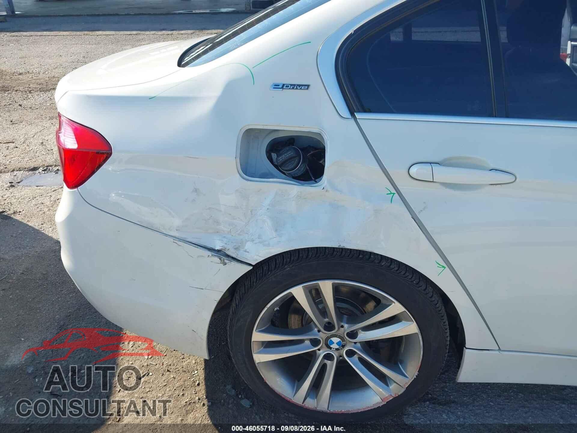 BMW 330E 2017 - WBA8E1C3XHA030061