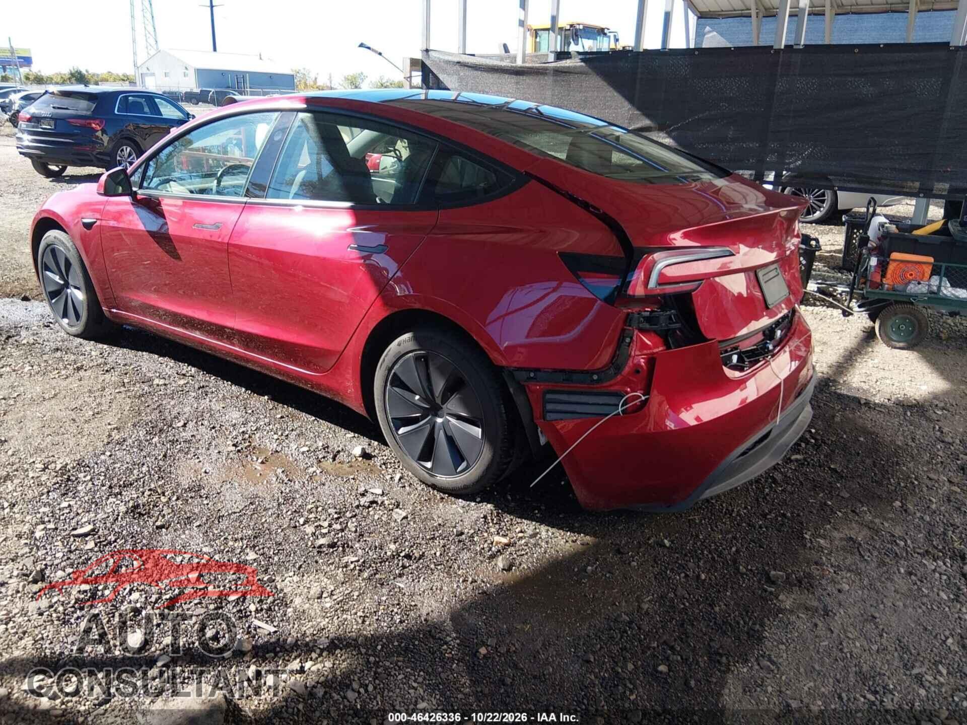 TESLA MODEL 3 2024 - 5YJ3E1EA5RF833541