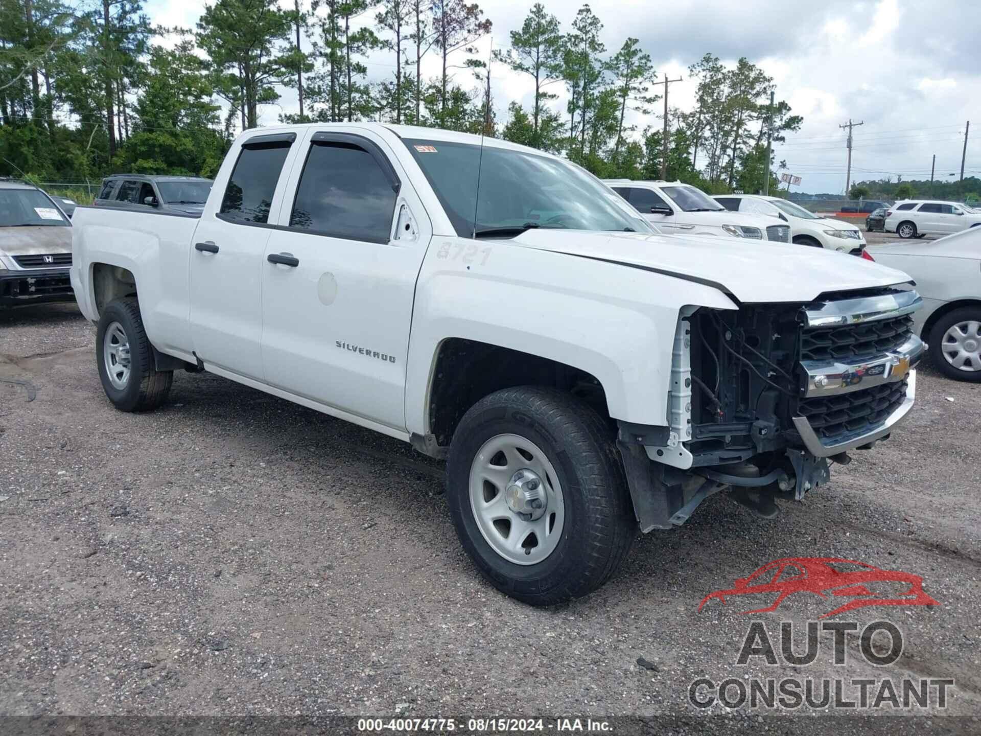 CHEVROLET SILVERADO 1500 2018 - 1GCRCNEC7JZ281662