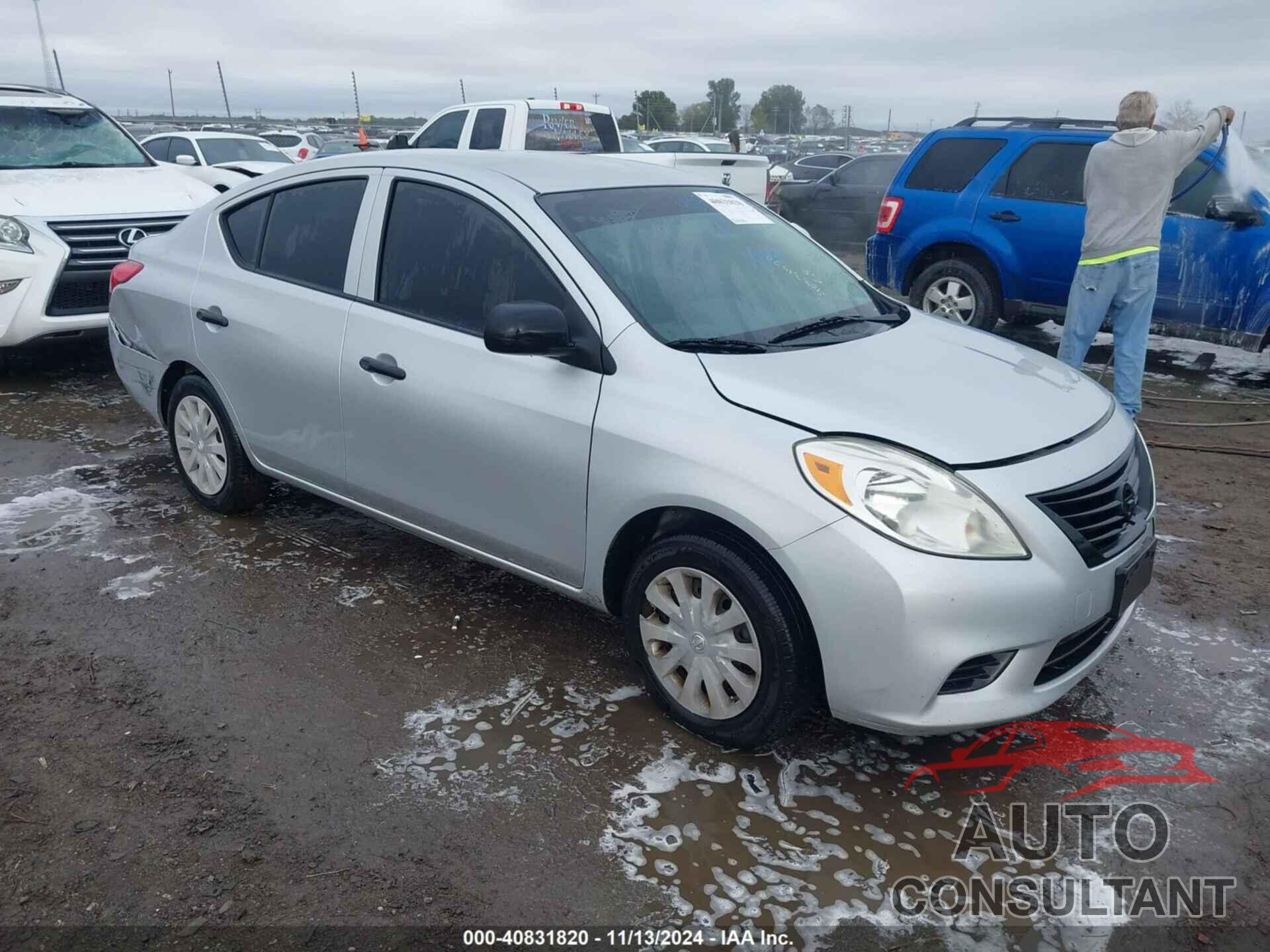 NISSAN VERSA 2013 - 3N1CN7AP1DL893133