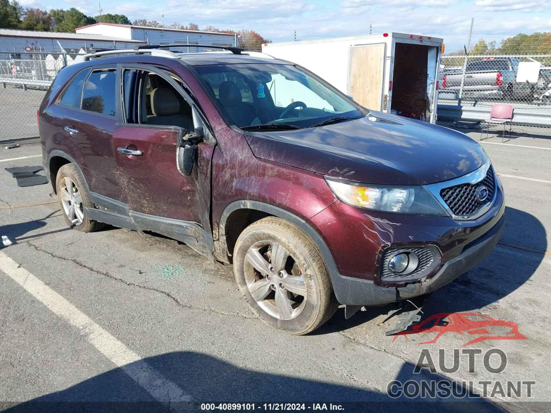 KIA SORENTO 2013 - 5XYKU4A66DG337585