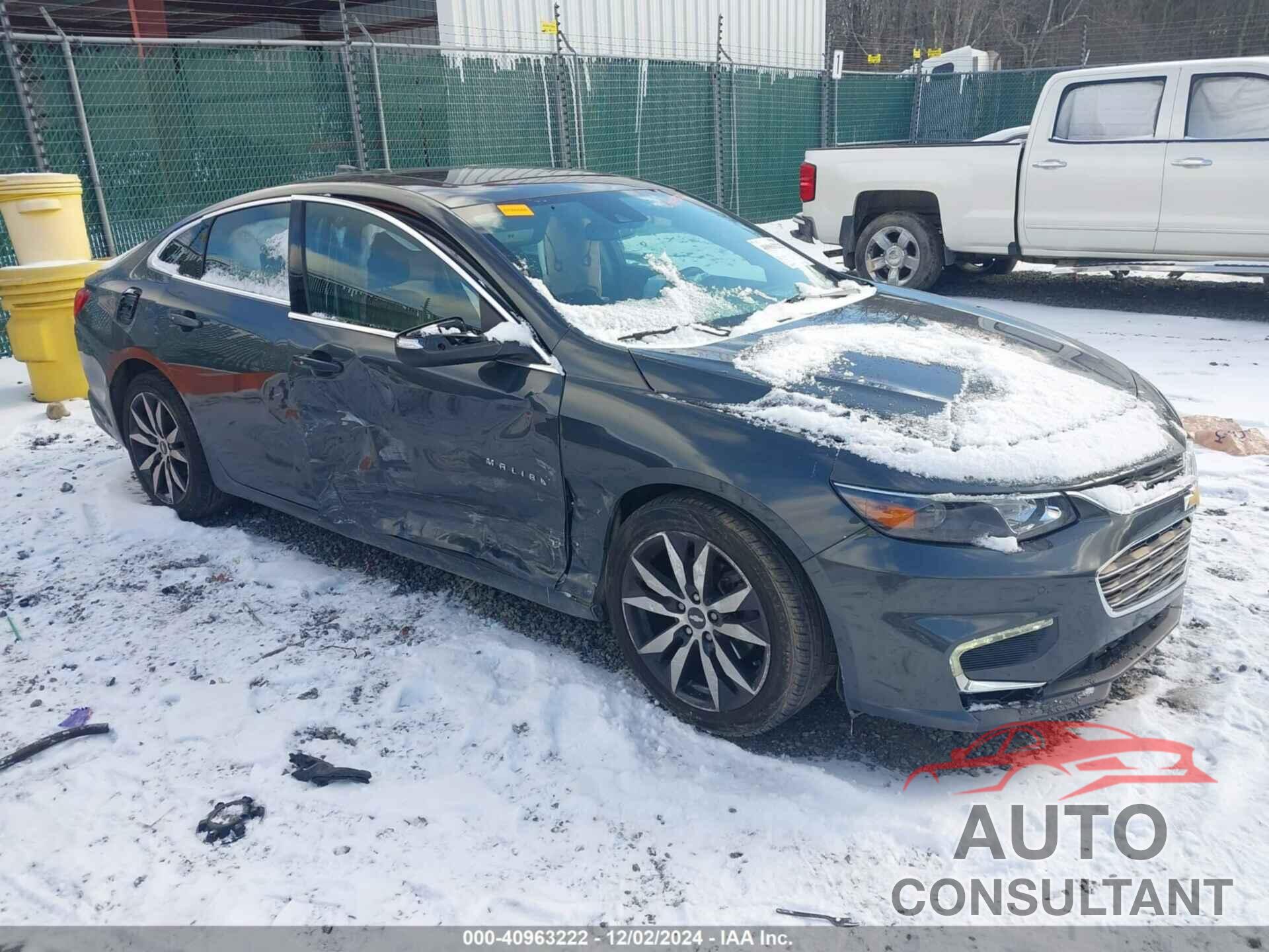 CHEVROLET MALIBU 2017 - 1G1ZE5ST1HF151251