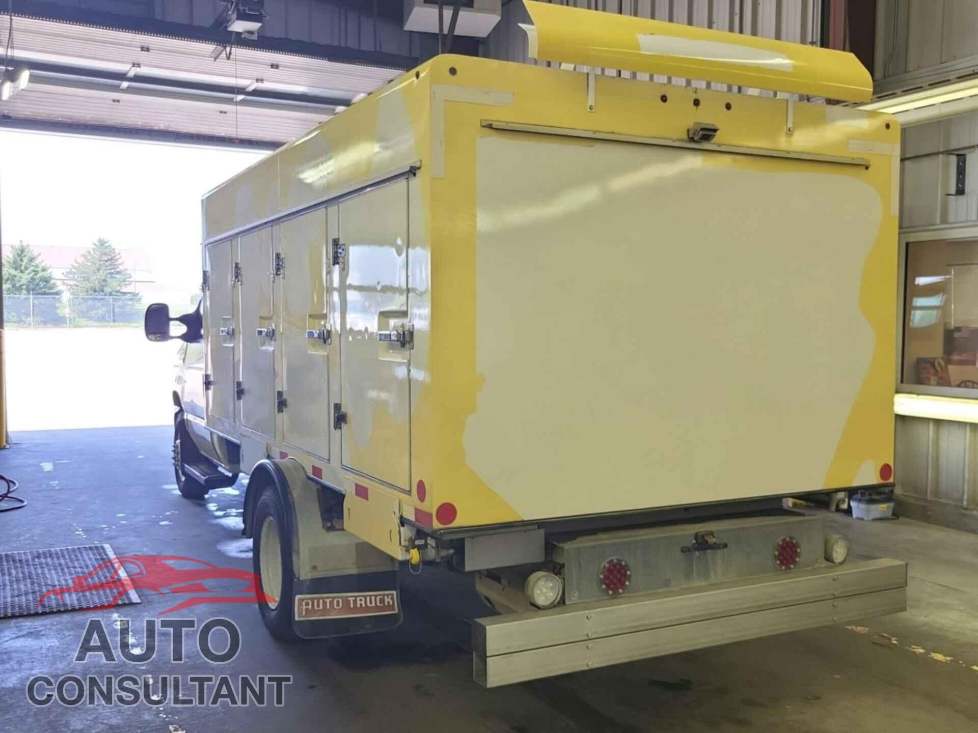FORD ECONOLINE 2017 - 1FDXE4FS7HDC69015