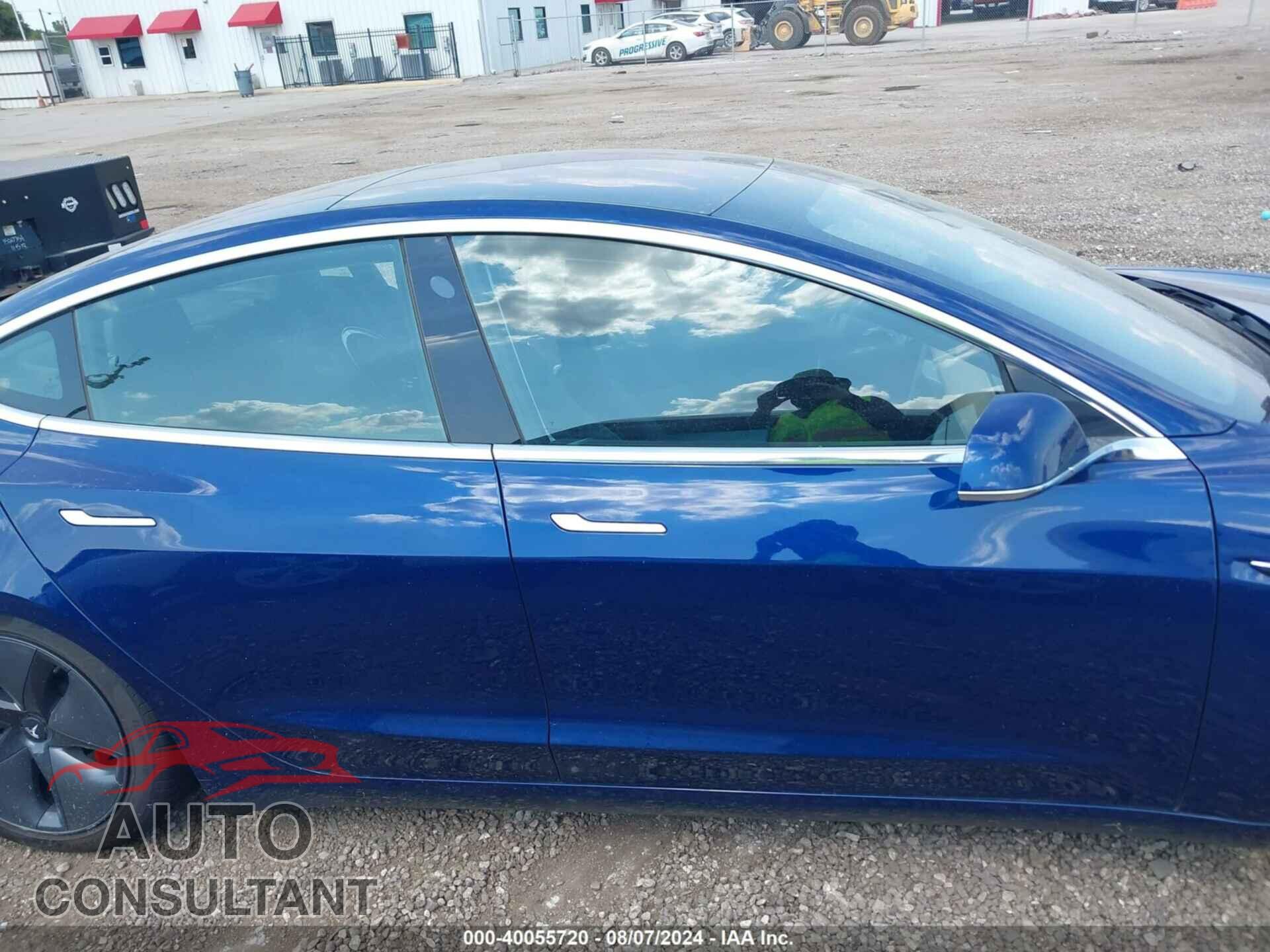 TESLA MODEL 3 2019 - 5YJ3E1EB4KF199430