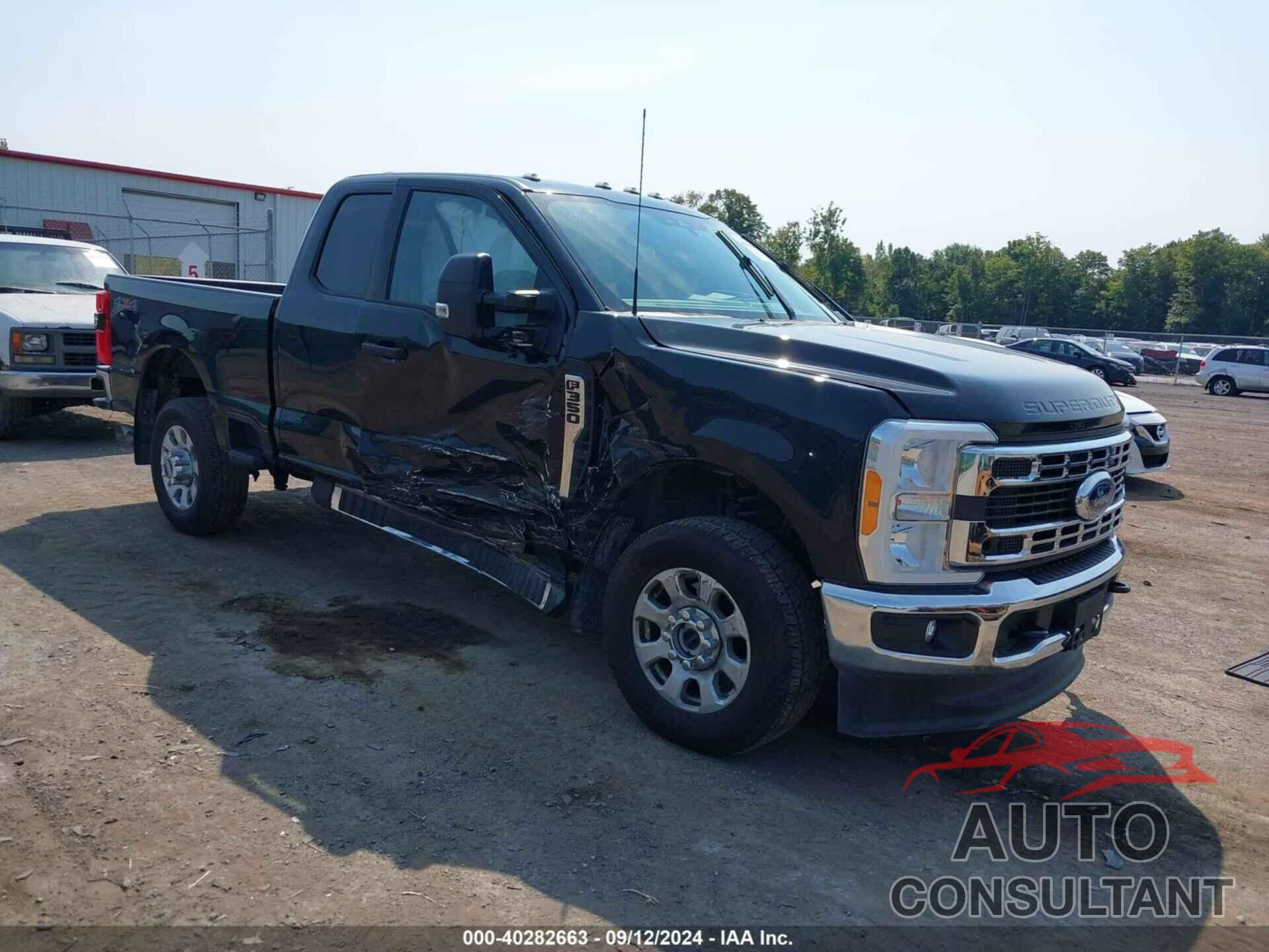 FORD F-350 2023 - 1FT8X3BT0PED87282