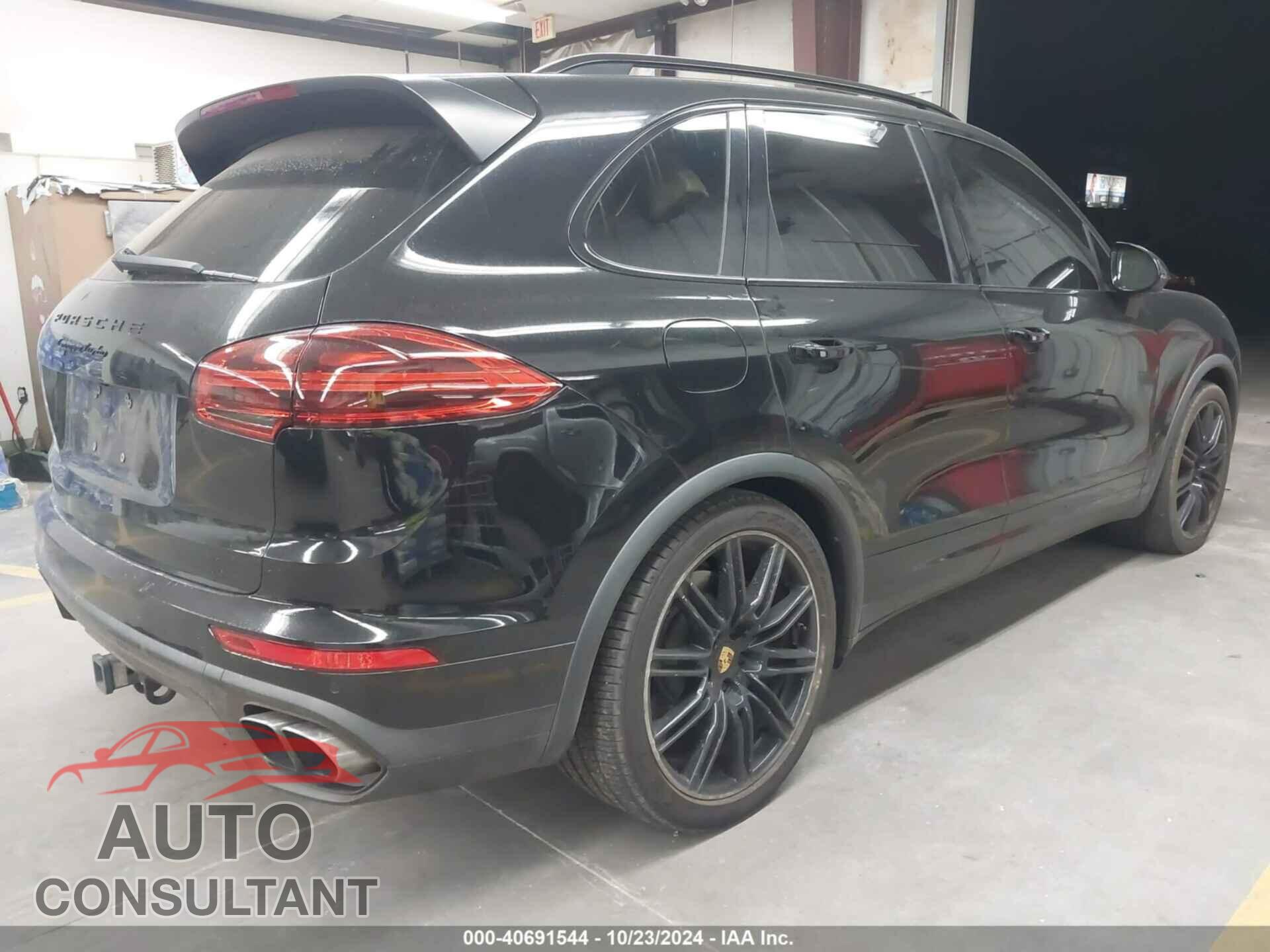 PORSCHE CAYENNE 2017 - WP1AC2A25HLA92982