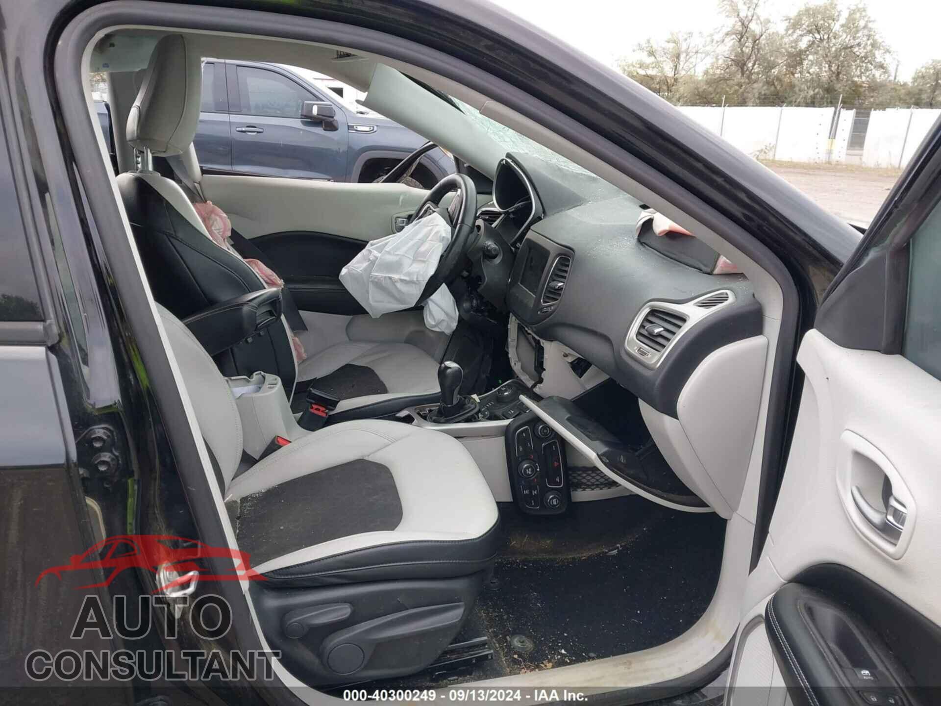 JEEP NEW COMPASS 2017 - 3C4NJDBB7HT666568