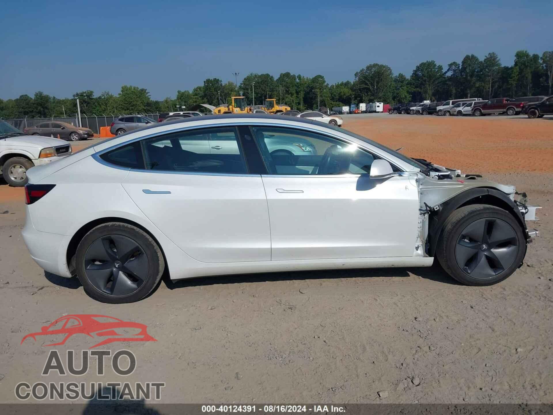 TESLA MODEL 3 2018 - 5YJ3E1EA5JF168533
