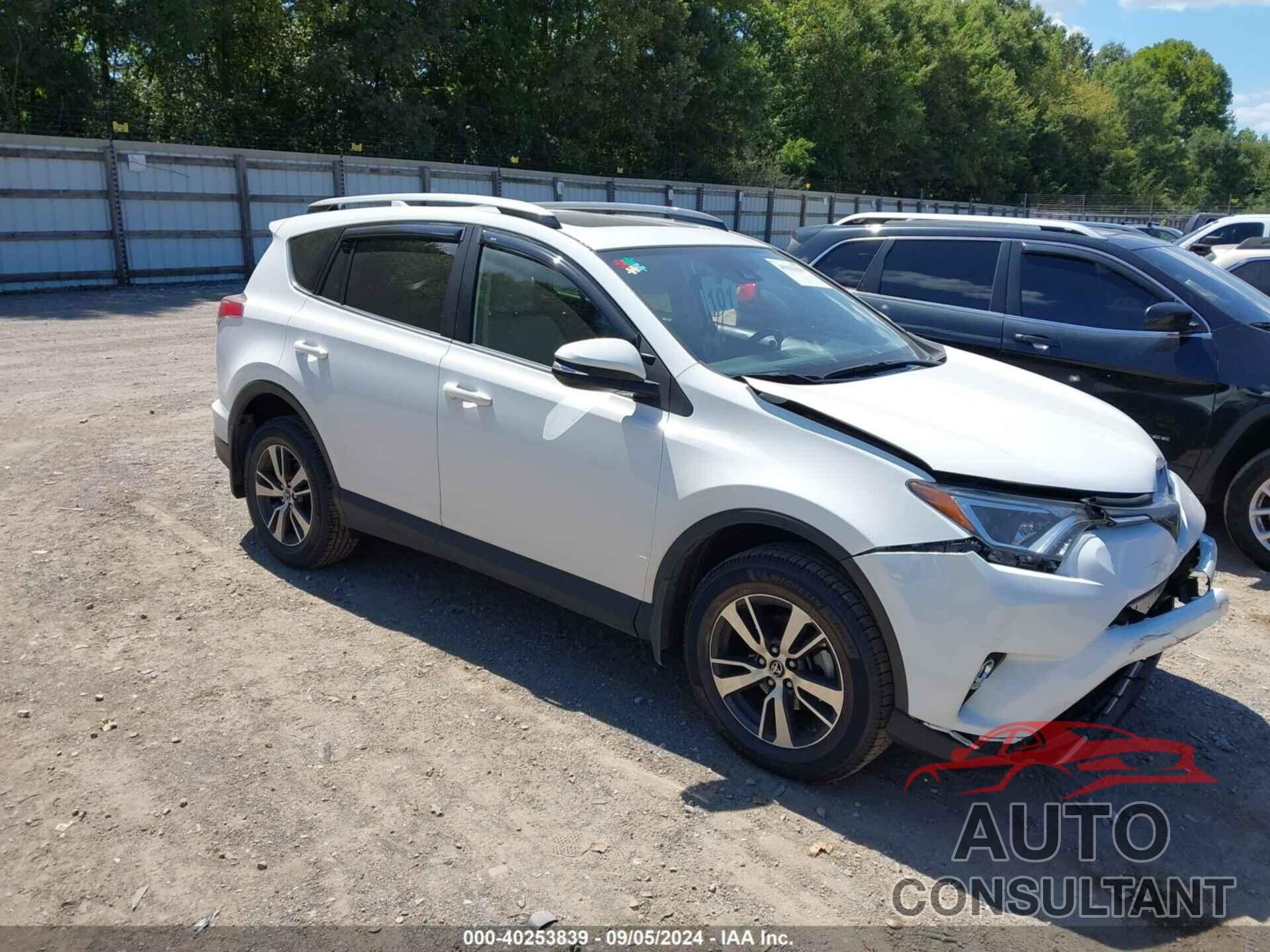 TOYOTA RAV4 2018 - JTMRFREV7JJ732605