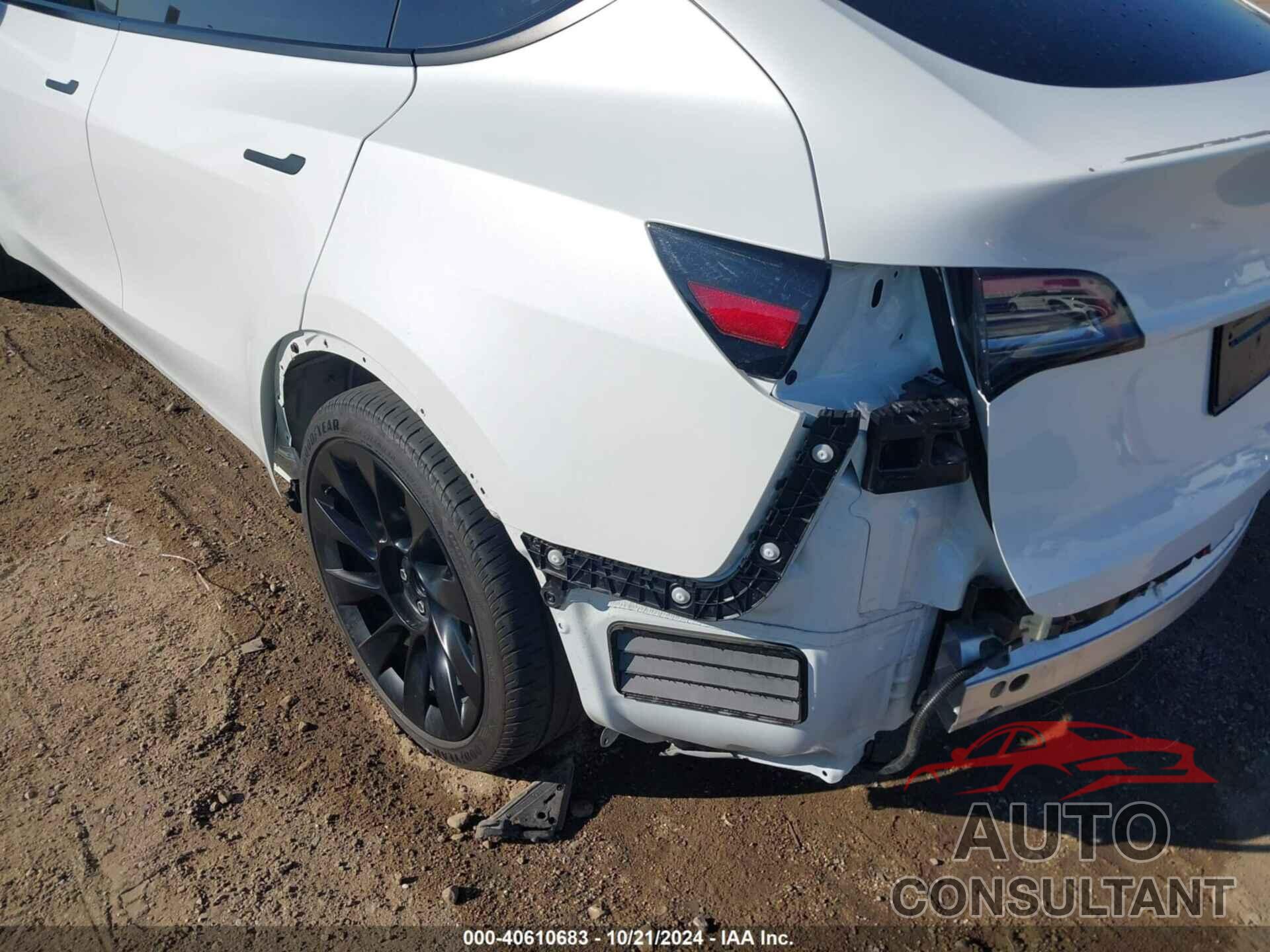 TESLA MODEL Y 2023 - 7SAYGDEE5PA148019