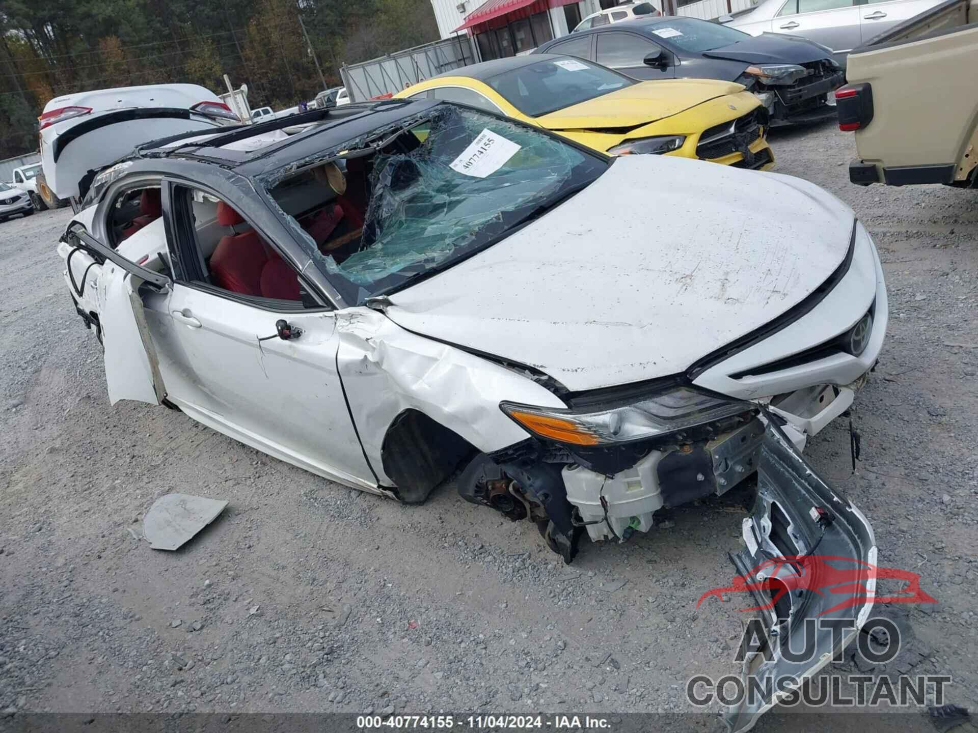 TOYOTA CAMRY 2018 - 4T1B61HK5JU155751