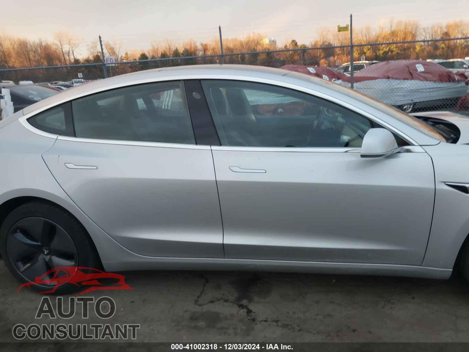 TESLA MODEL 3 2018 - 5YJ3E1EA8JF043008