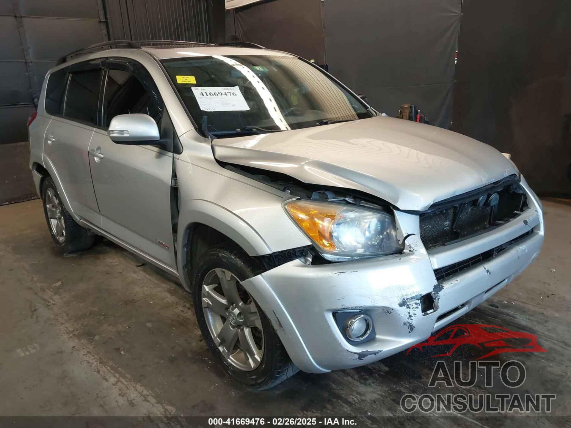 TOYOTA RAV4 2009 - JTMBK32V995074448