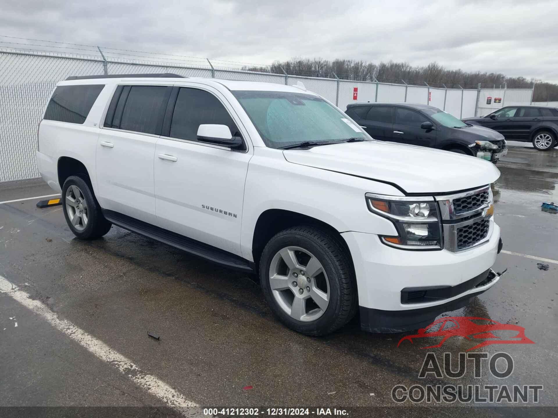 CHEVROLET SUBURBAN 2018 - 1GNSKHKC0JR351777