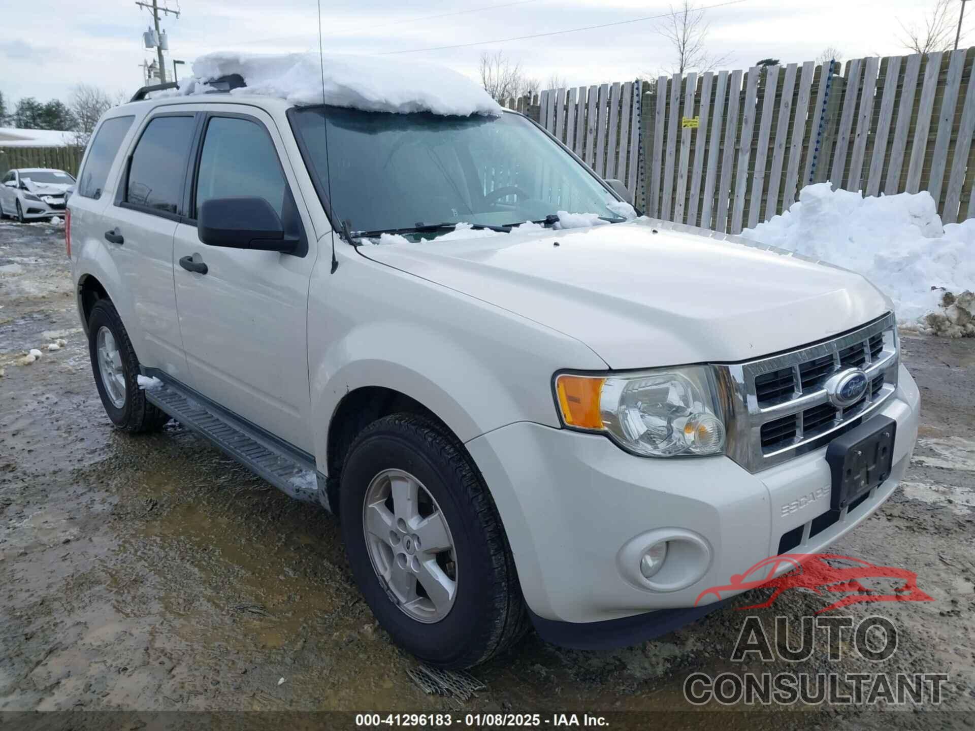 FORD ESCAPE 2009 - 1FMCU03779KB08915