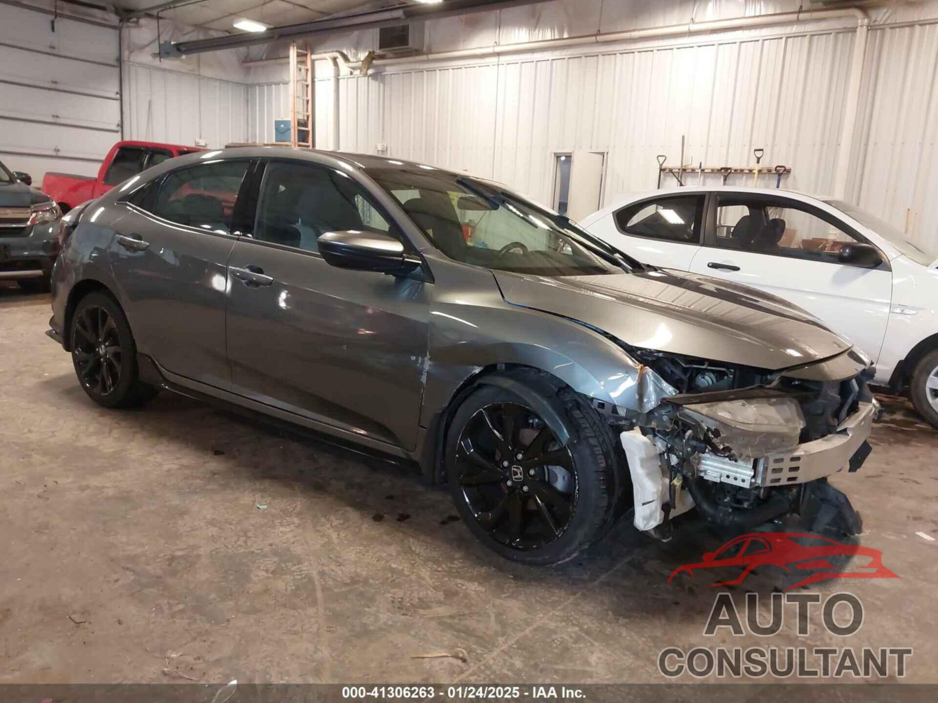 HONDA CIVIC 2018 - SHHFK7H46JU229577