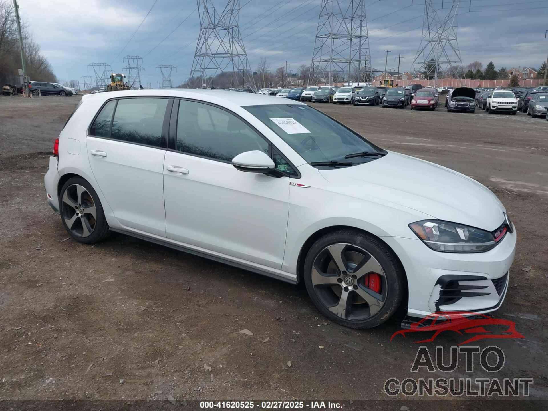 VOLKSWAGEN GOLF GTI 2019 - 3VW5T7AU3KM010736