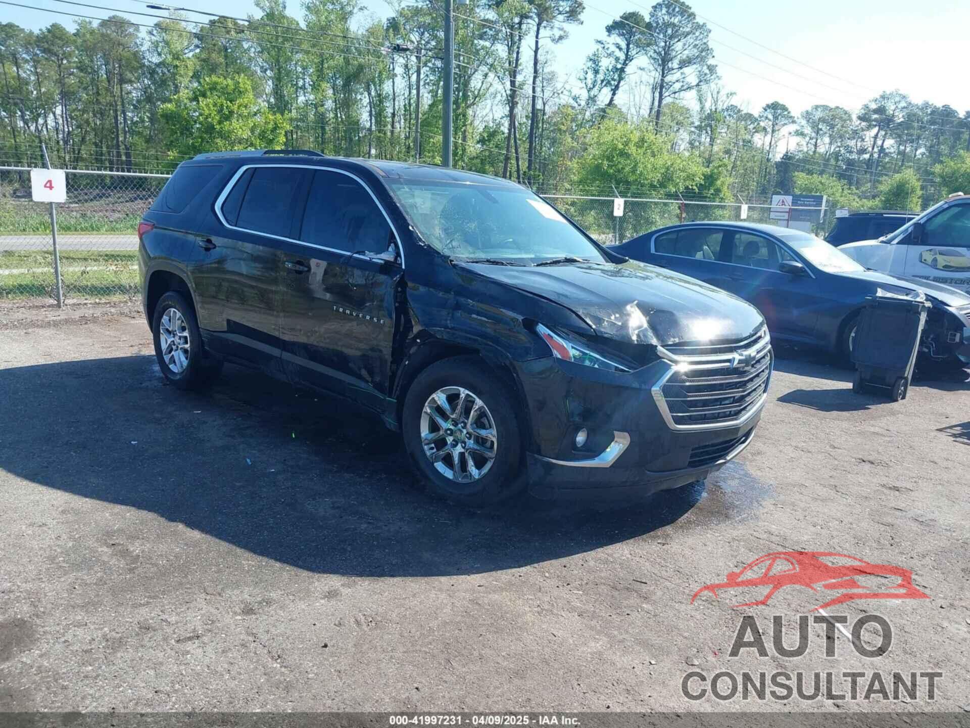 CHEVROLET TRAVERSE 2018 - 1GNERGKW2JJ149471