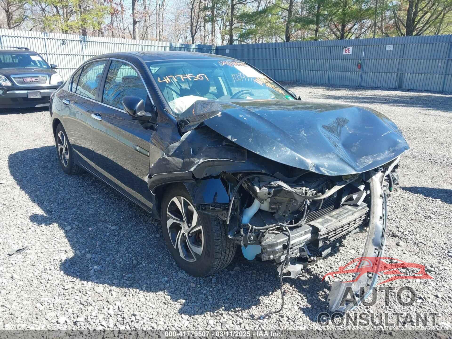 HONDA ACCORD 2017 - 1HGCR2F38HA122578