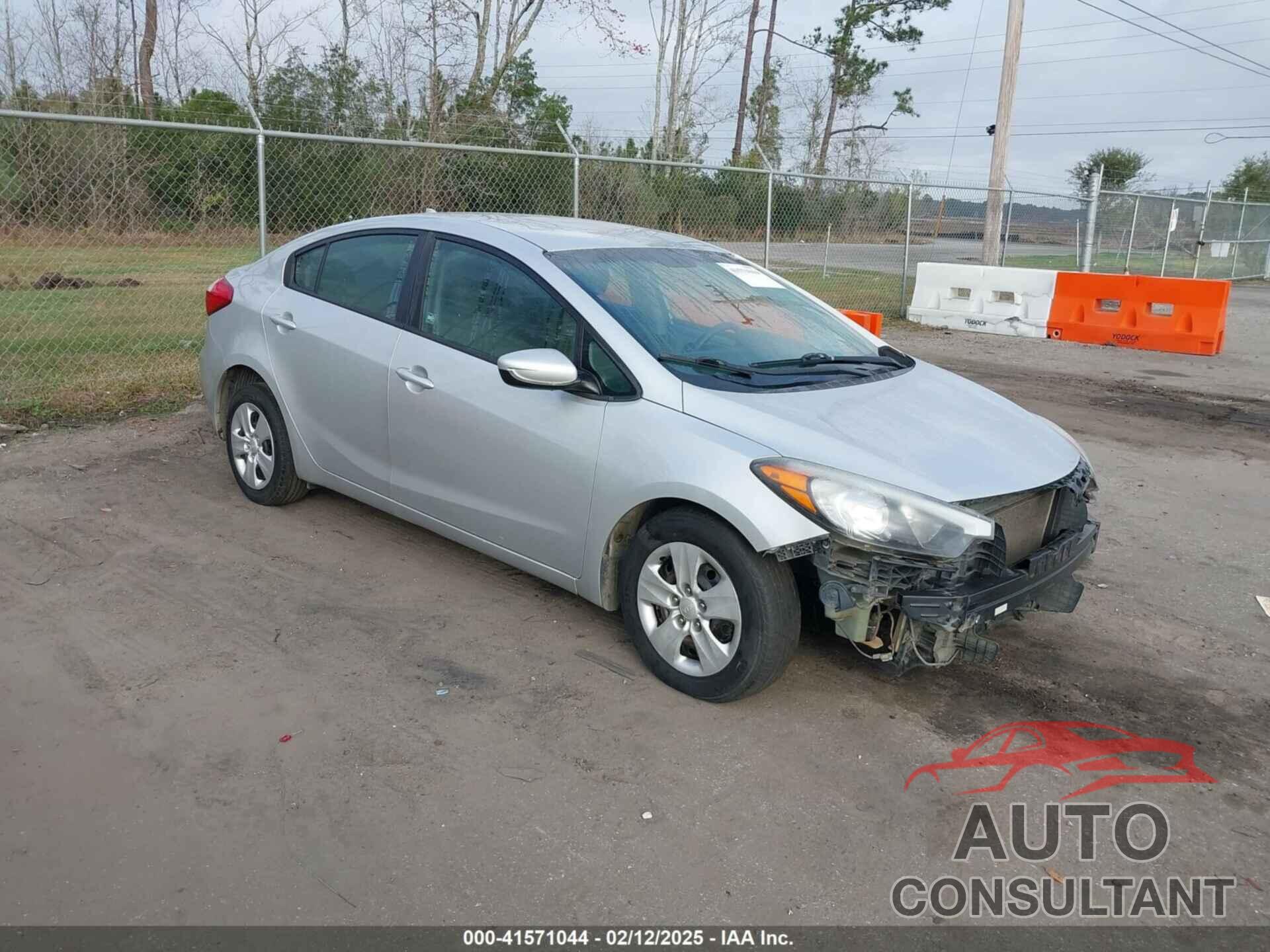 KIA FORTE 2016 - KNAFK4A61G5552177
